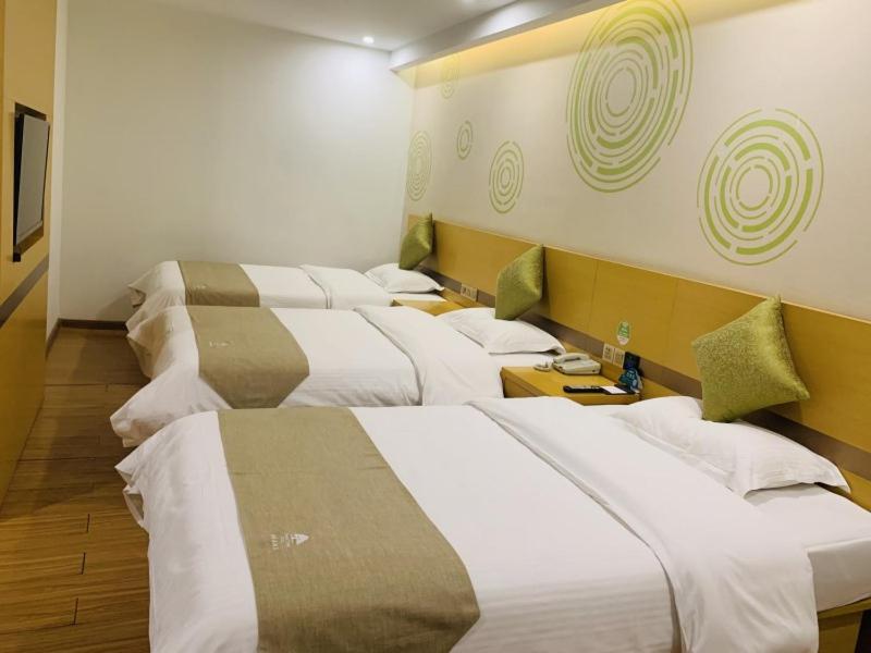 Triple Room - Photo 1