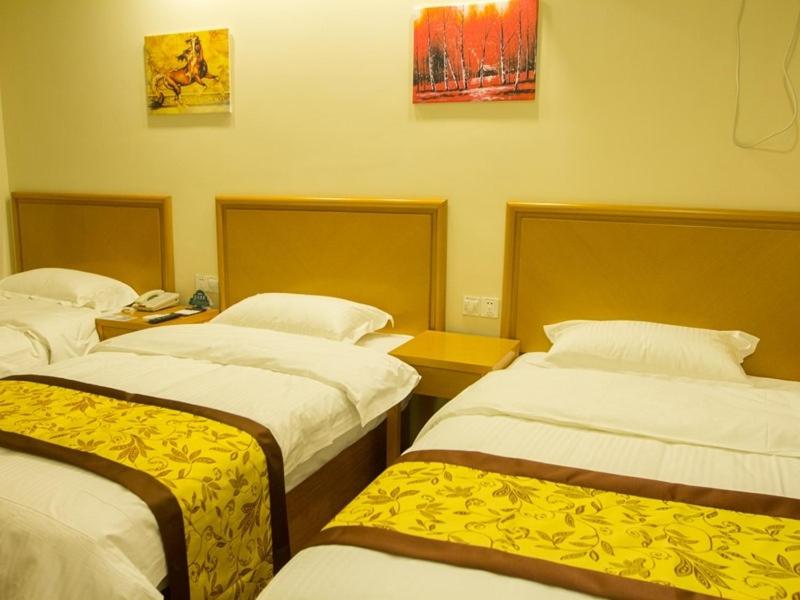 Mainland Chinese Citizens - Triple Room photo 3