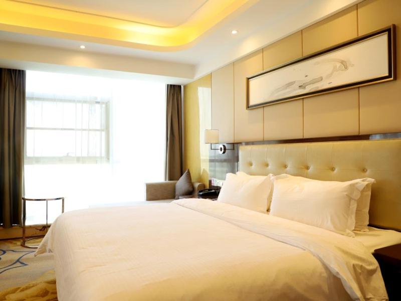 Superior Queen Room photo 2