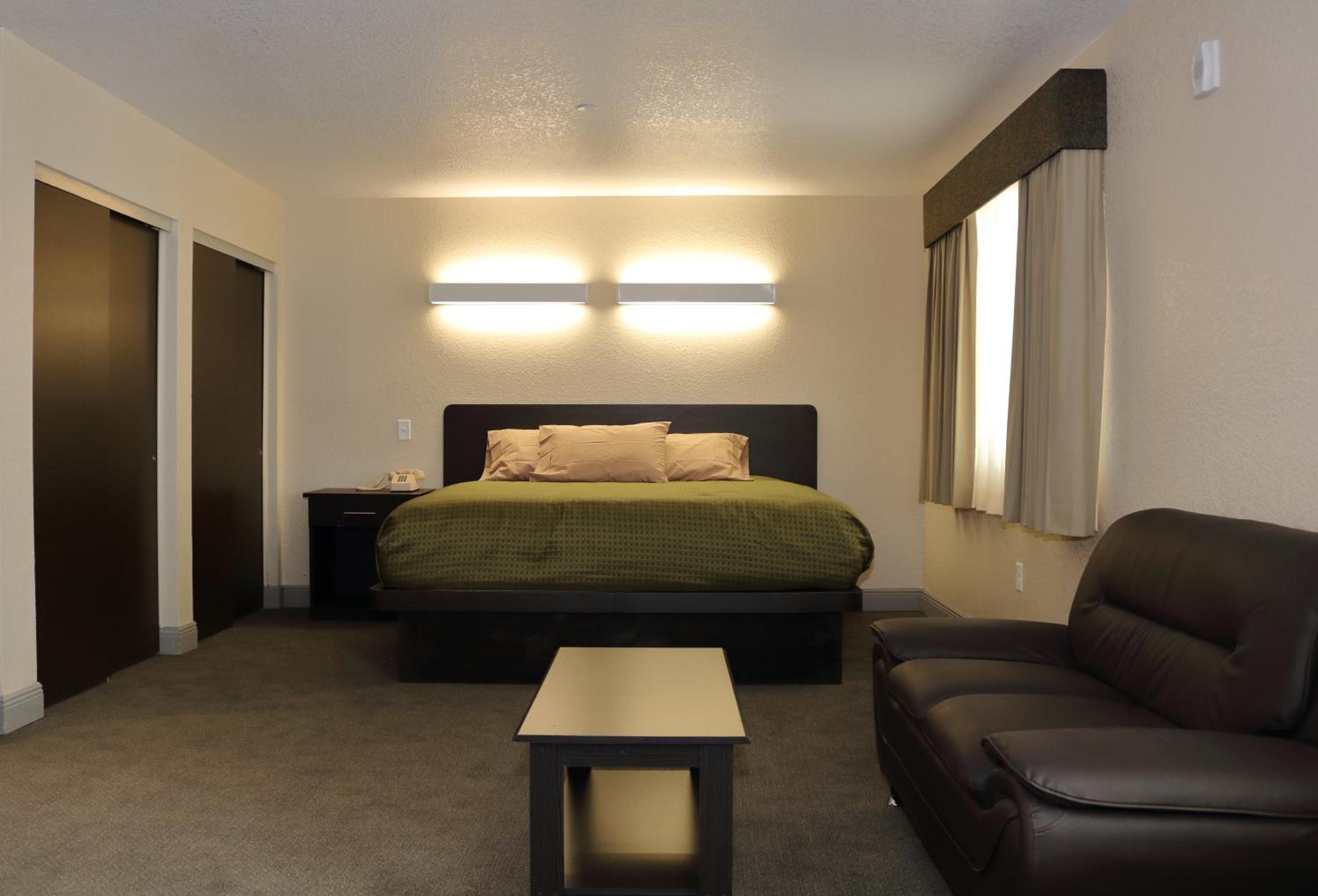 Superior King Room photo 2