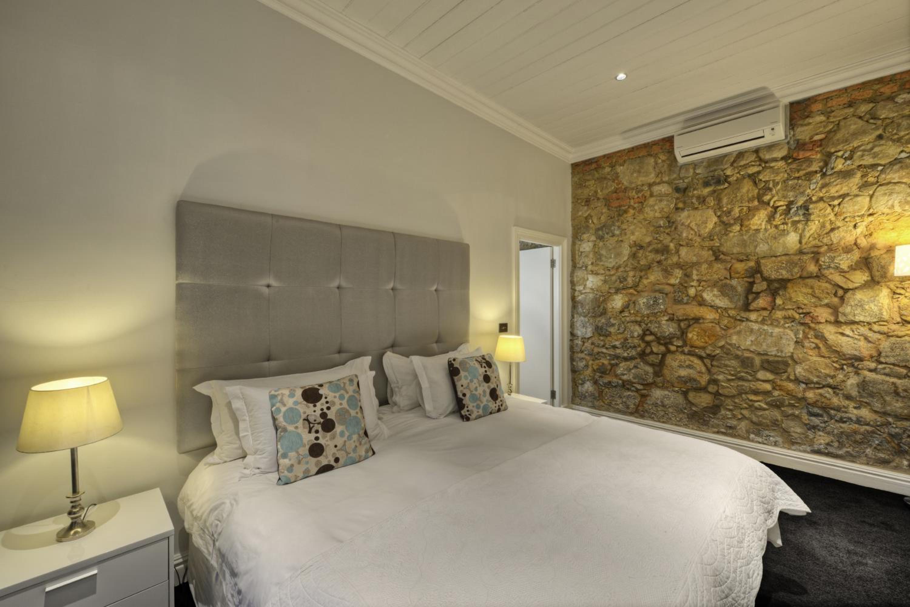 Luxury Room with Pool View - Photo 1
