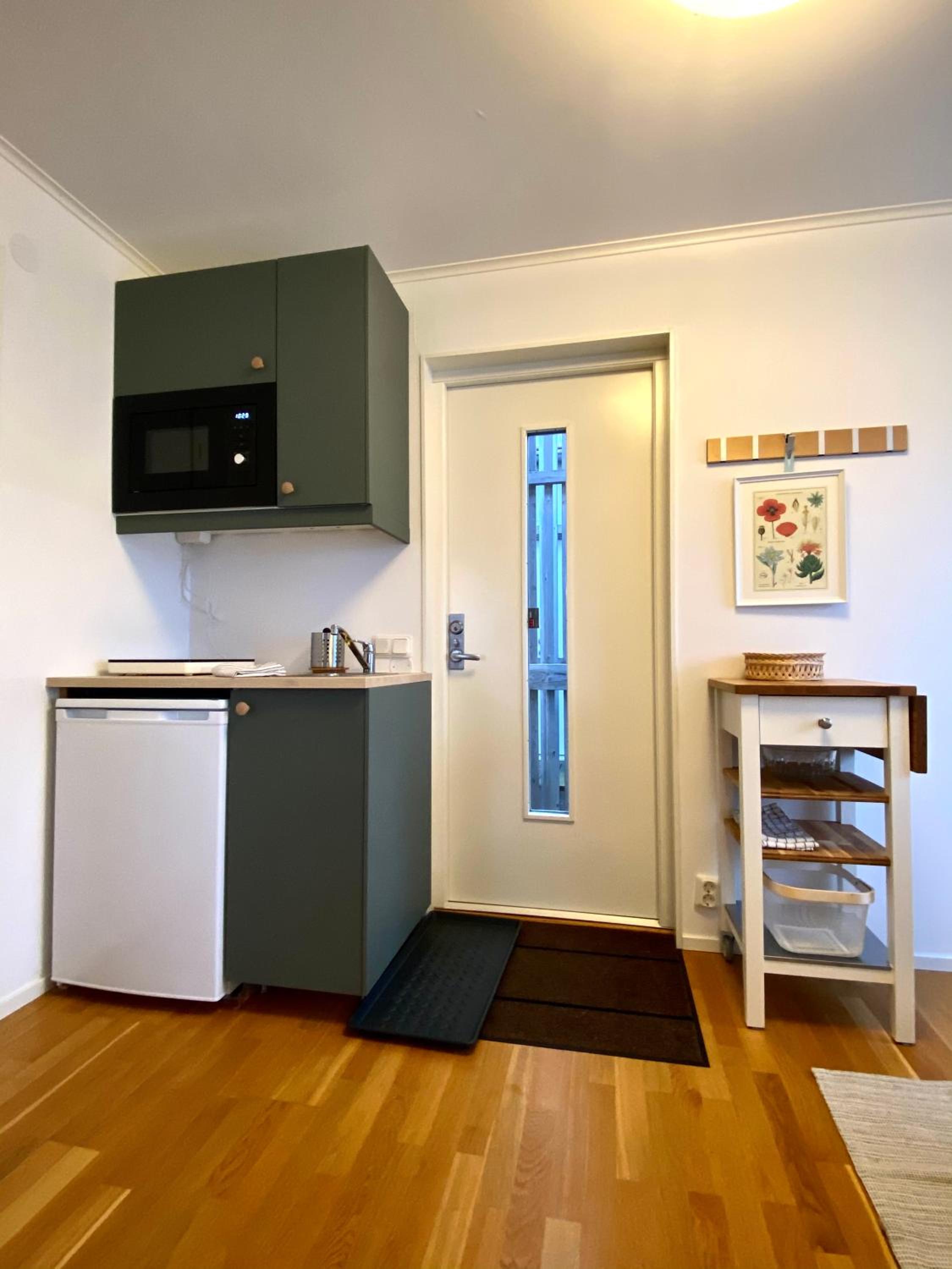 Two-Bedroom House - Photo 6