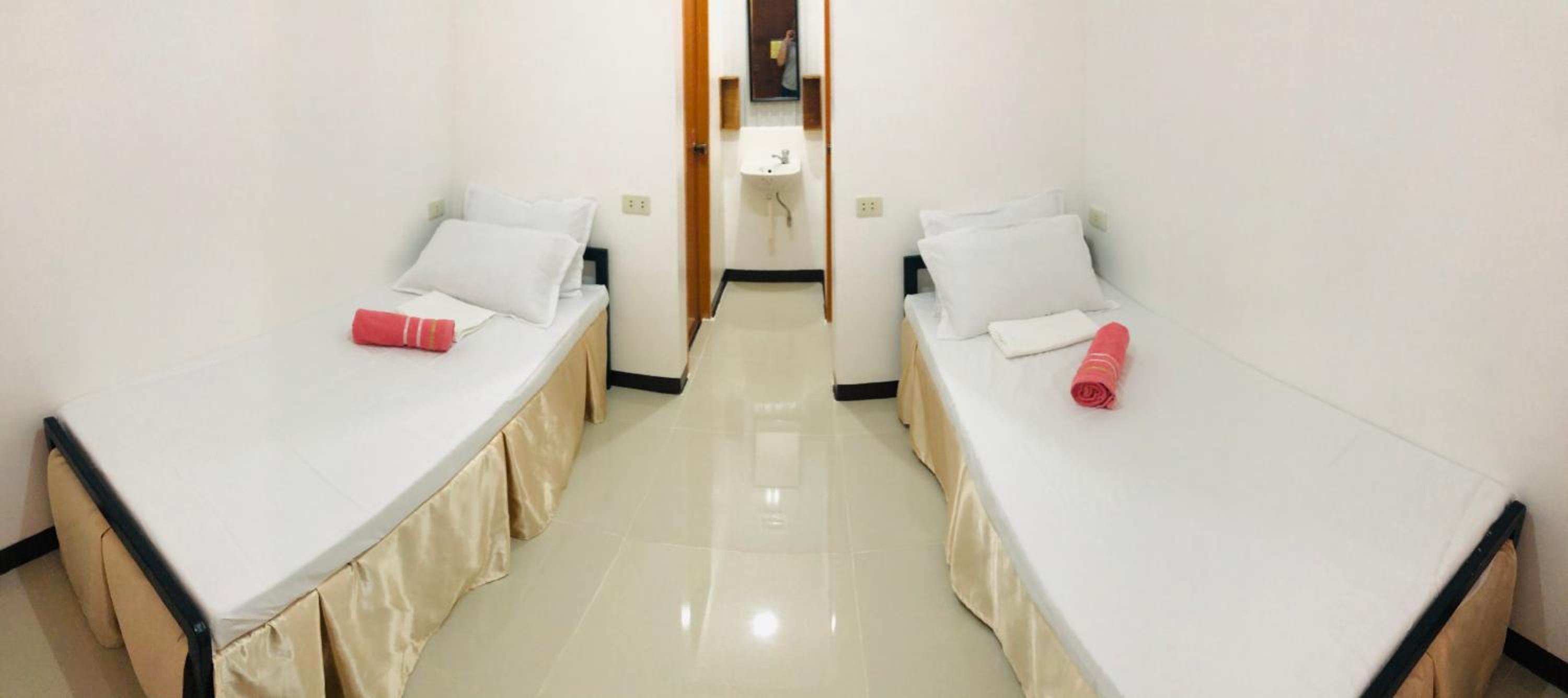 Budget Twin Room photo 1