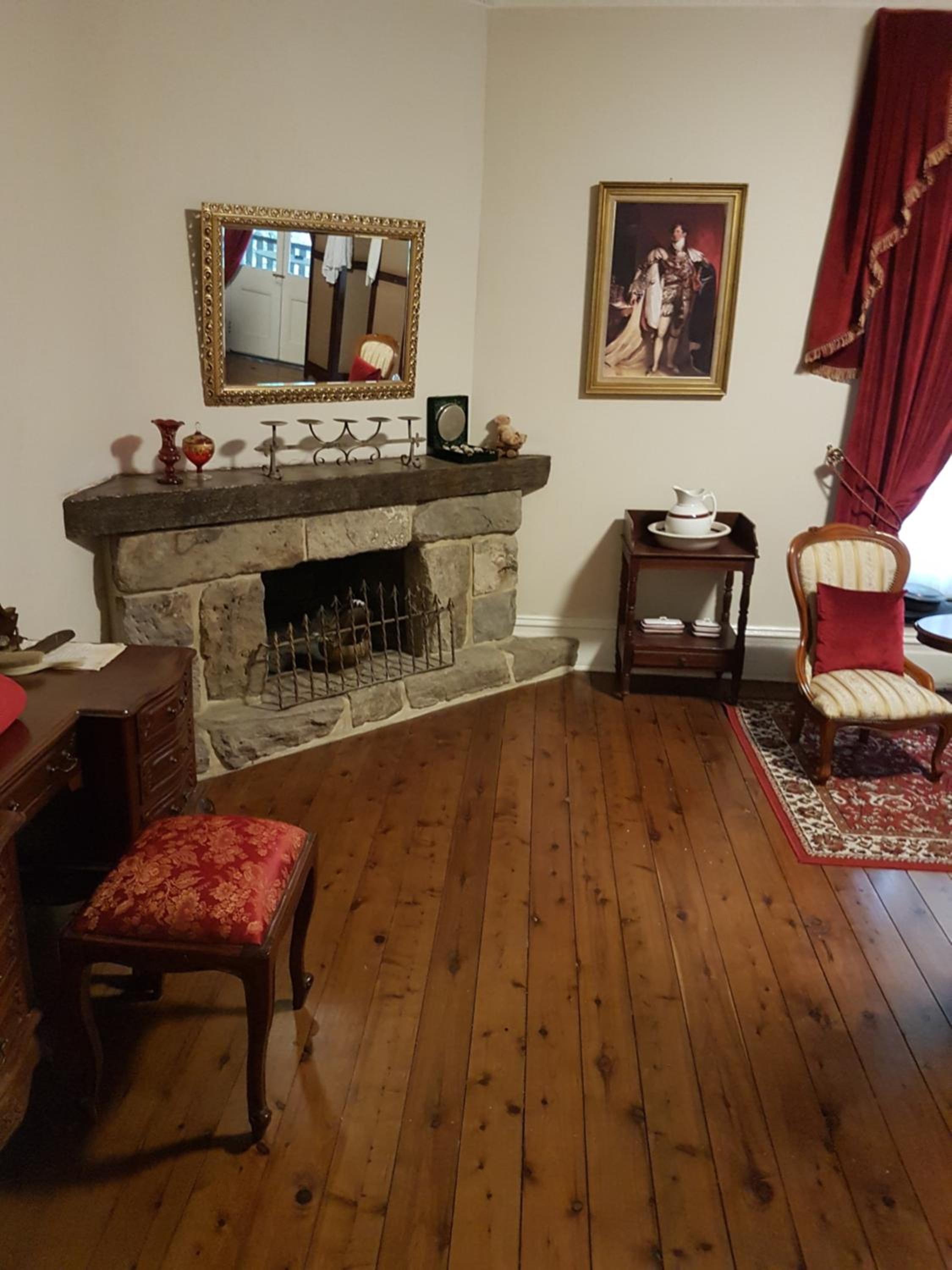 Superior Queen Room with Shared Bathroom photo 1