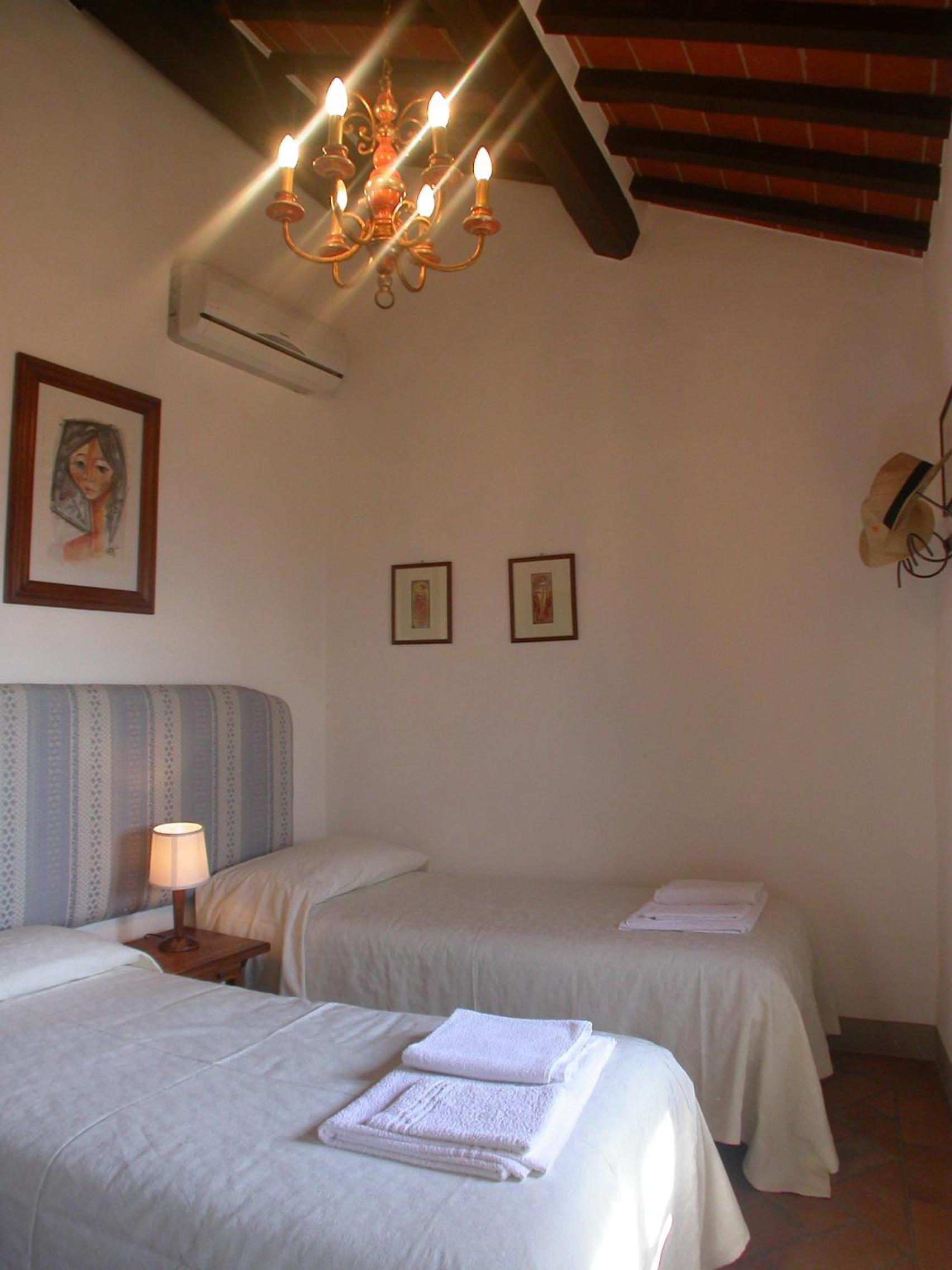 Two-Bedroom Apartment - Split Level