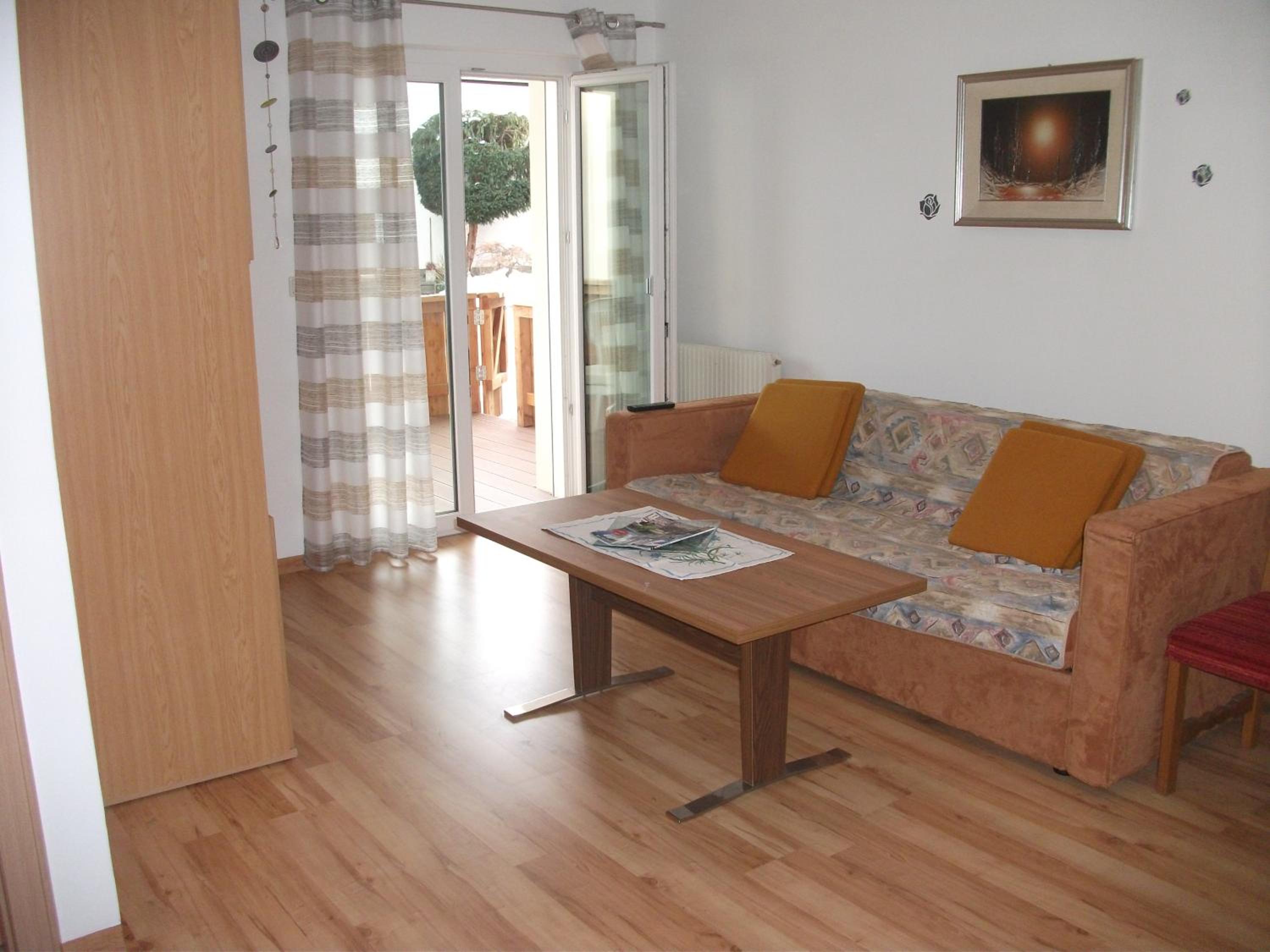 One-Bedroom Apartment photo 1