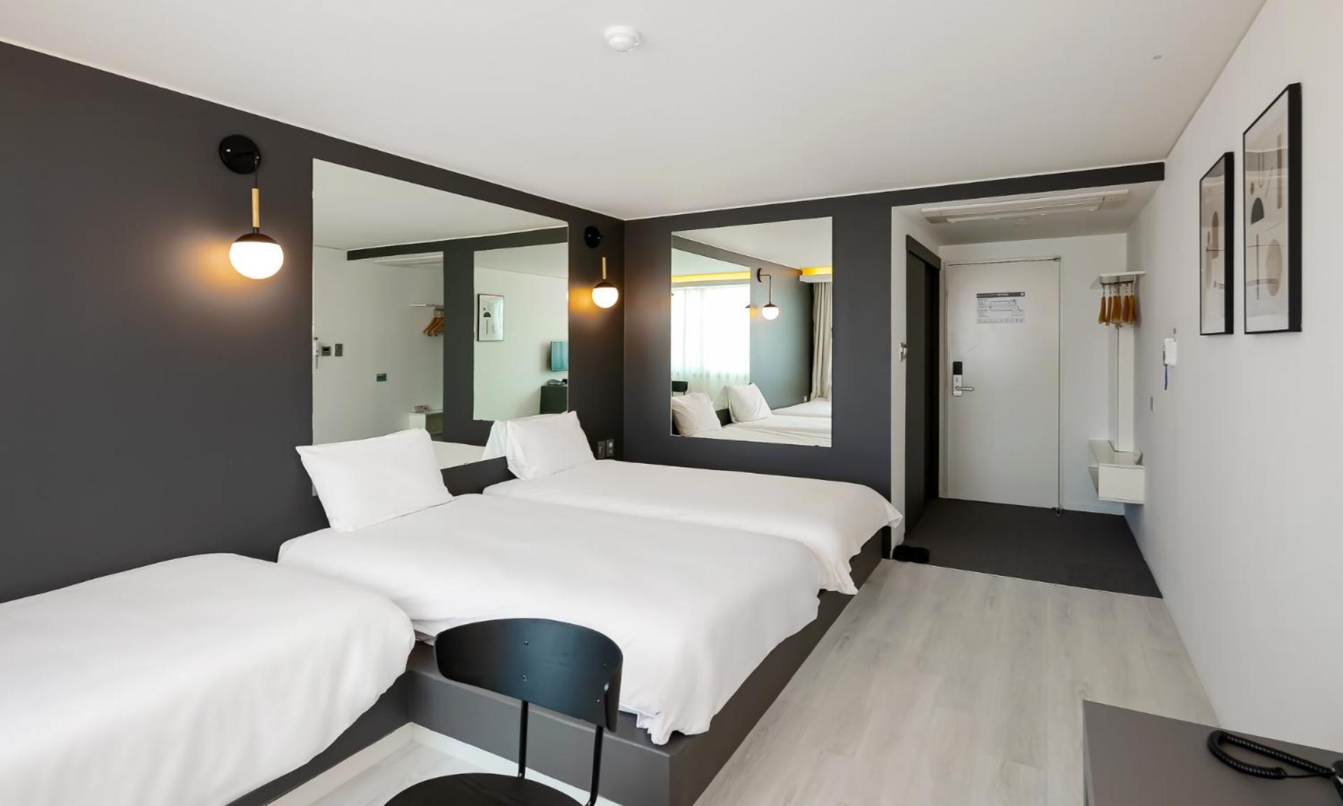Standard Triple Room - Photo 3