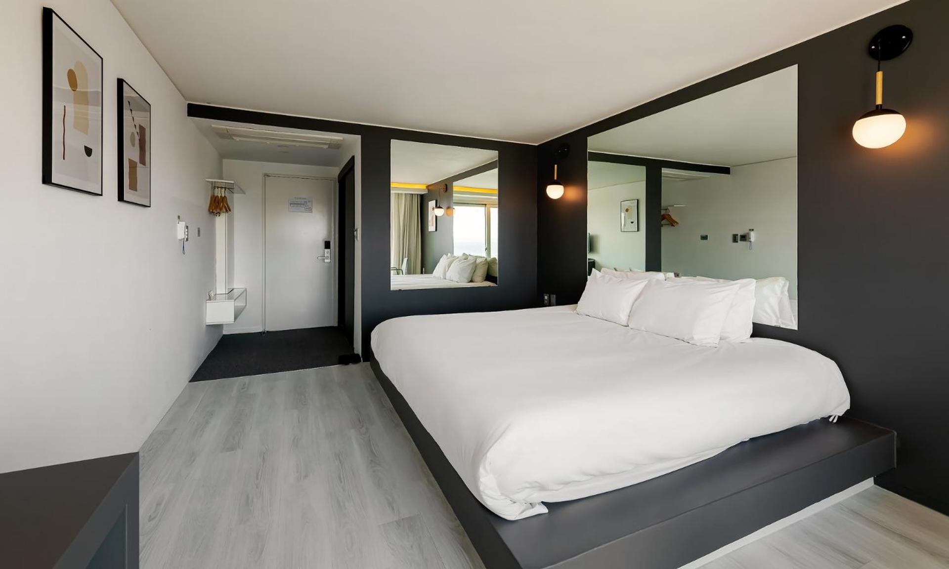 Standard Double Room - Photo 7