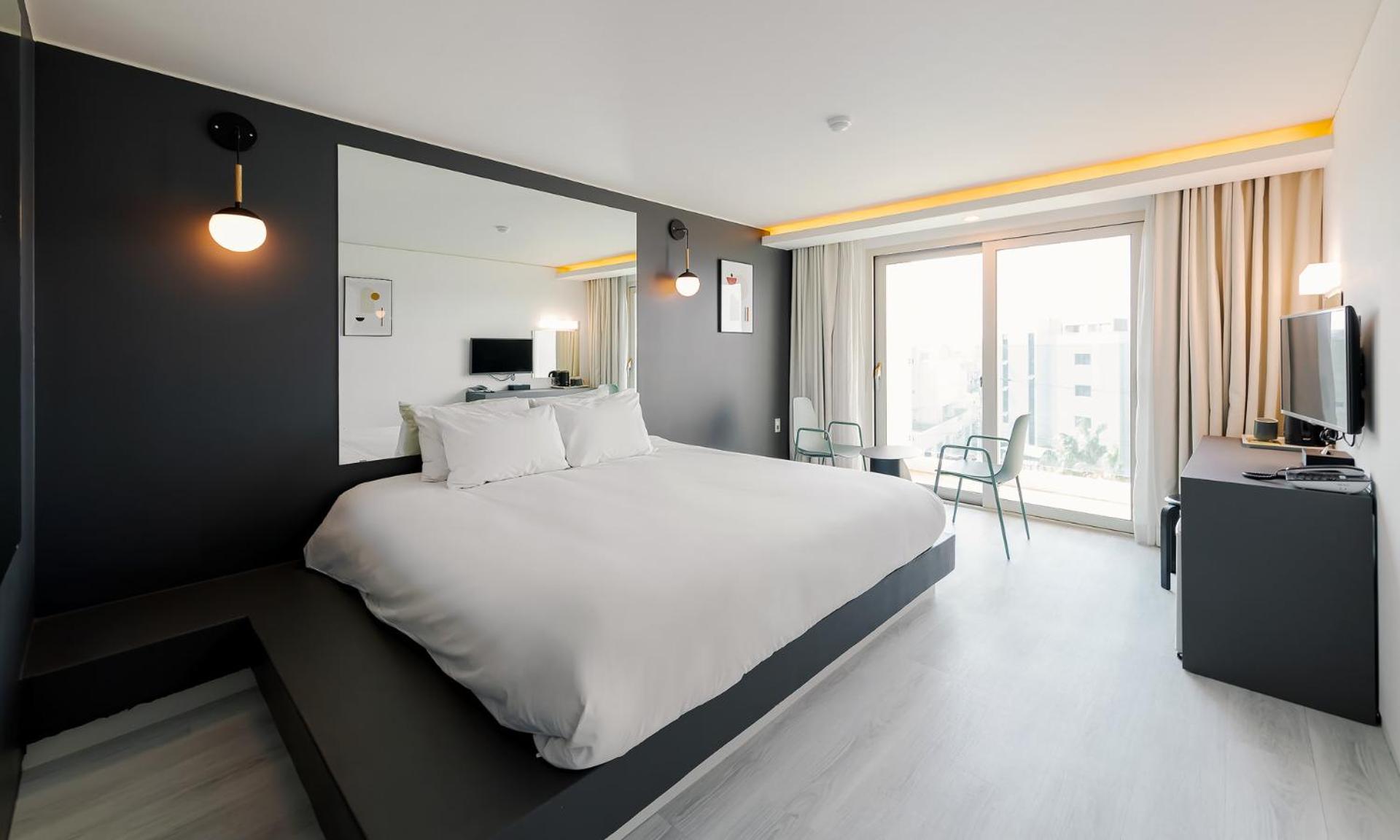 Standard Double Room - Photo 2