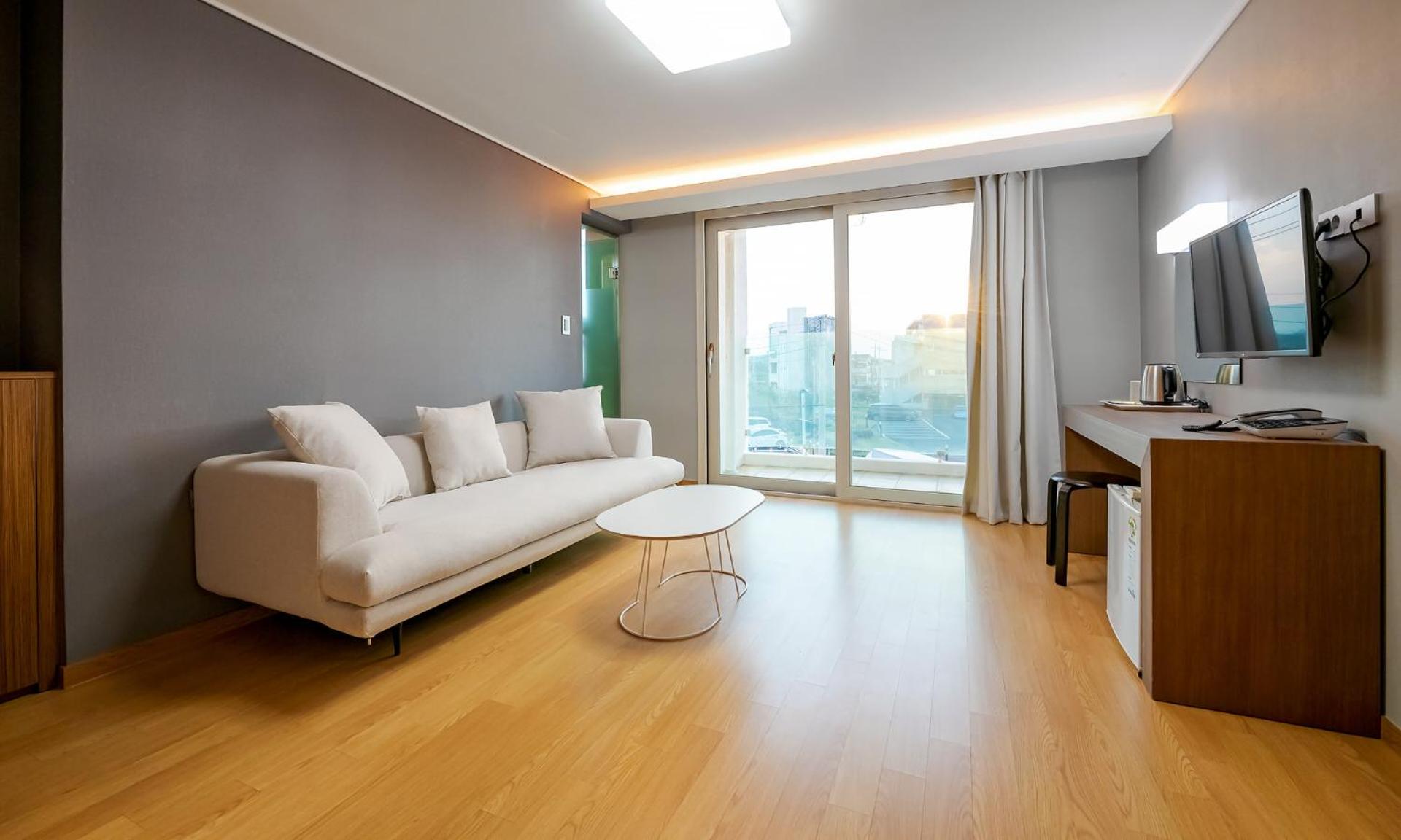 Junior Suite - Photo 1