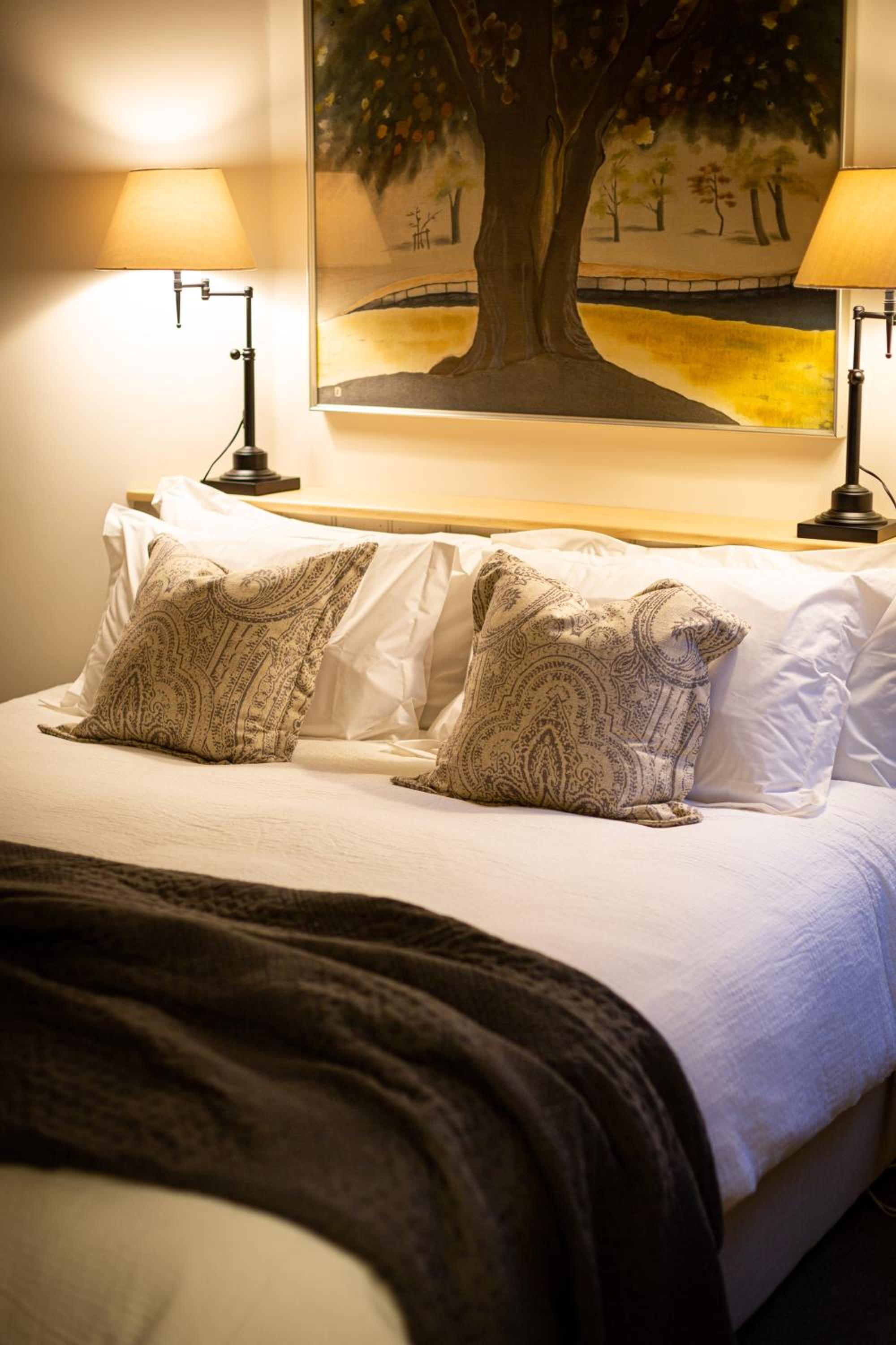 Deluxe King Suite - Flynn thumbnail 5