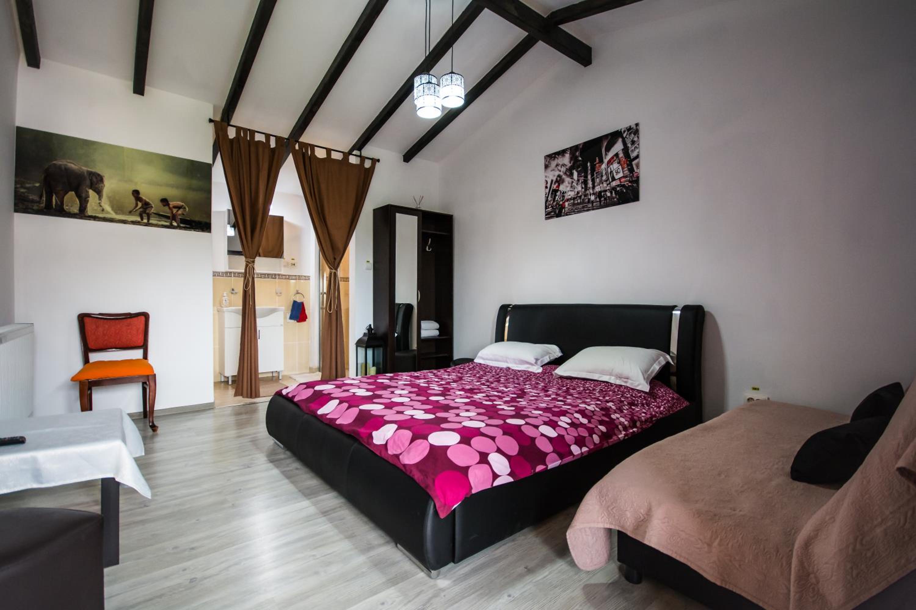Superior King Room photo 1