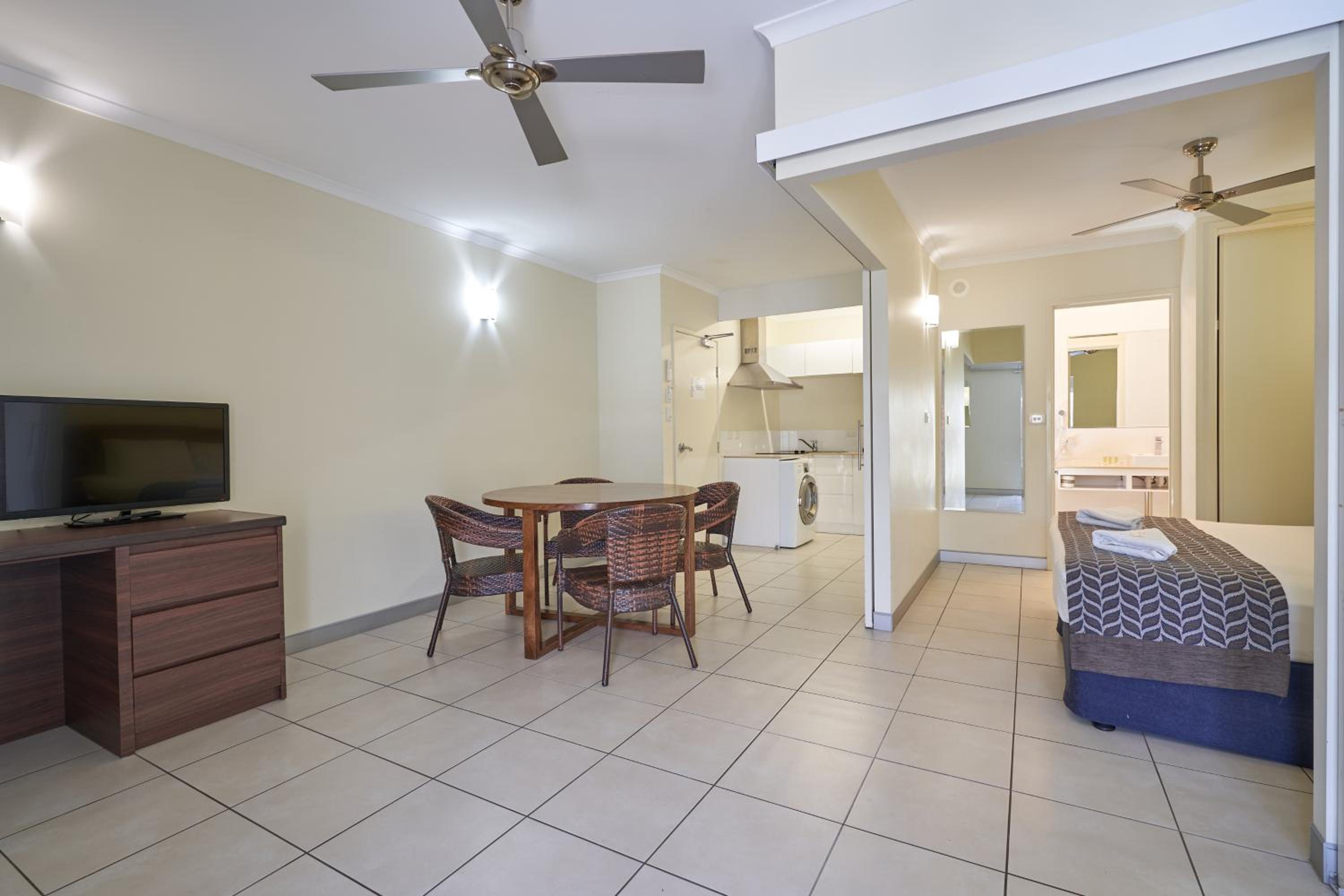 Deluxe Two-Bedroom Apartment