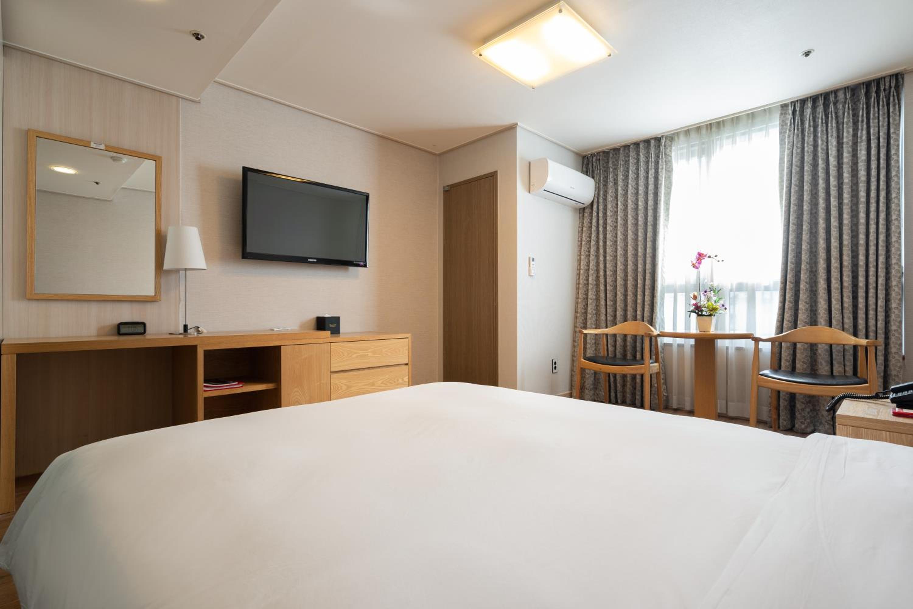 Superior Double Room - Photo 2