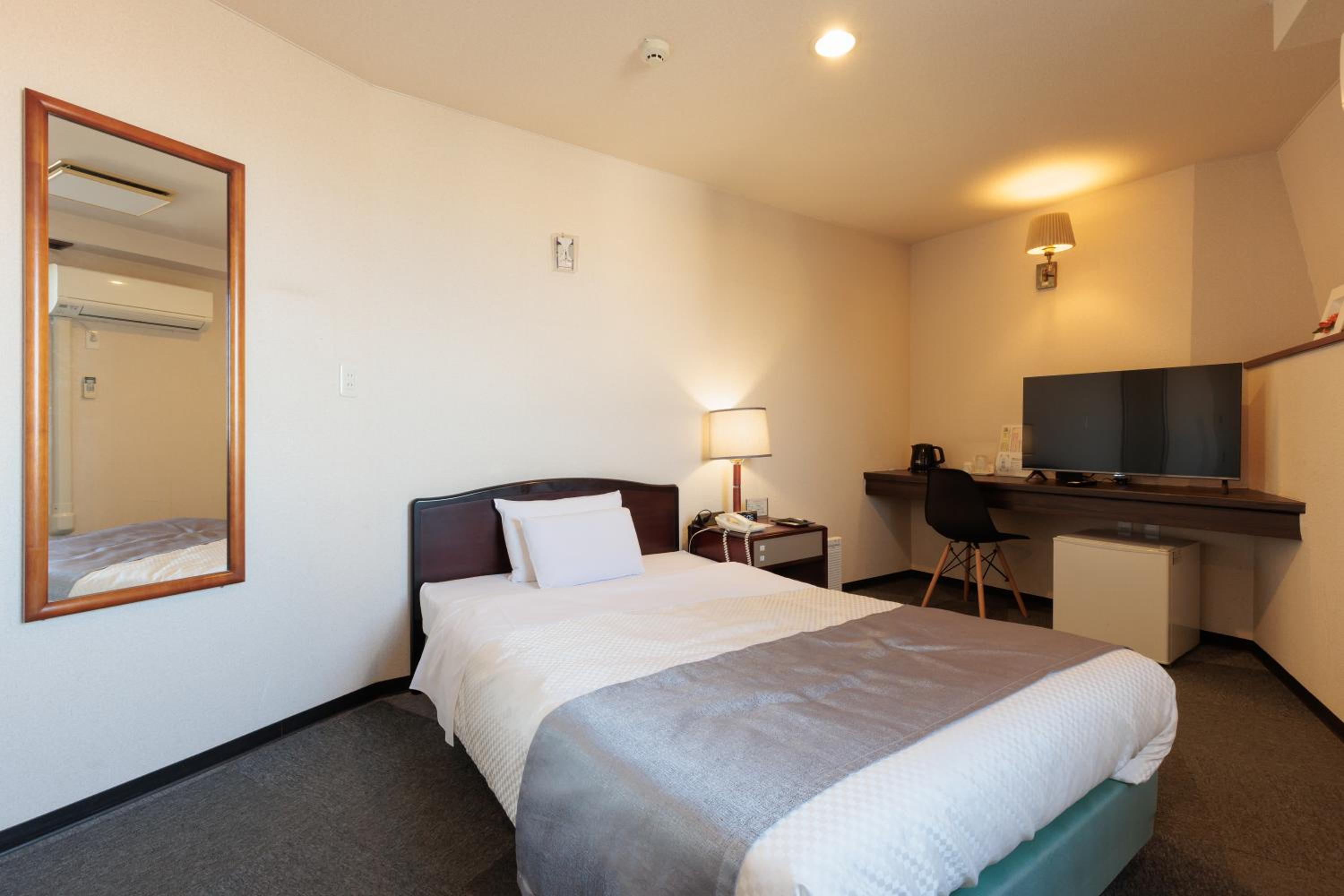 Double Room with Small Double Bed - Smoking