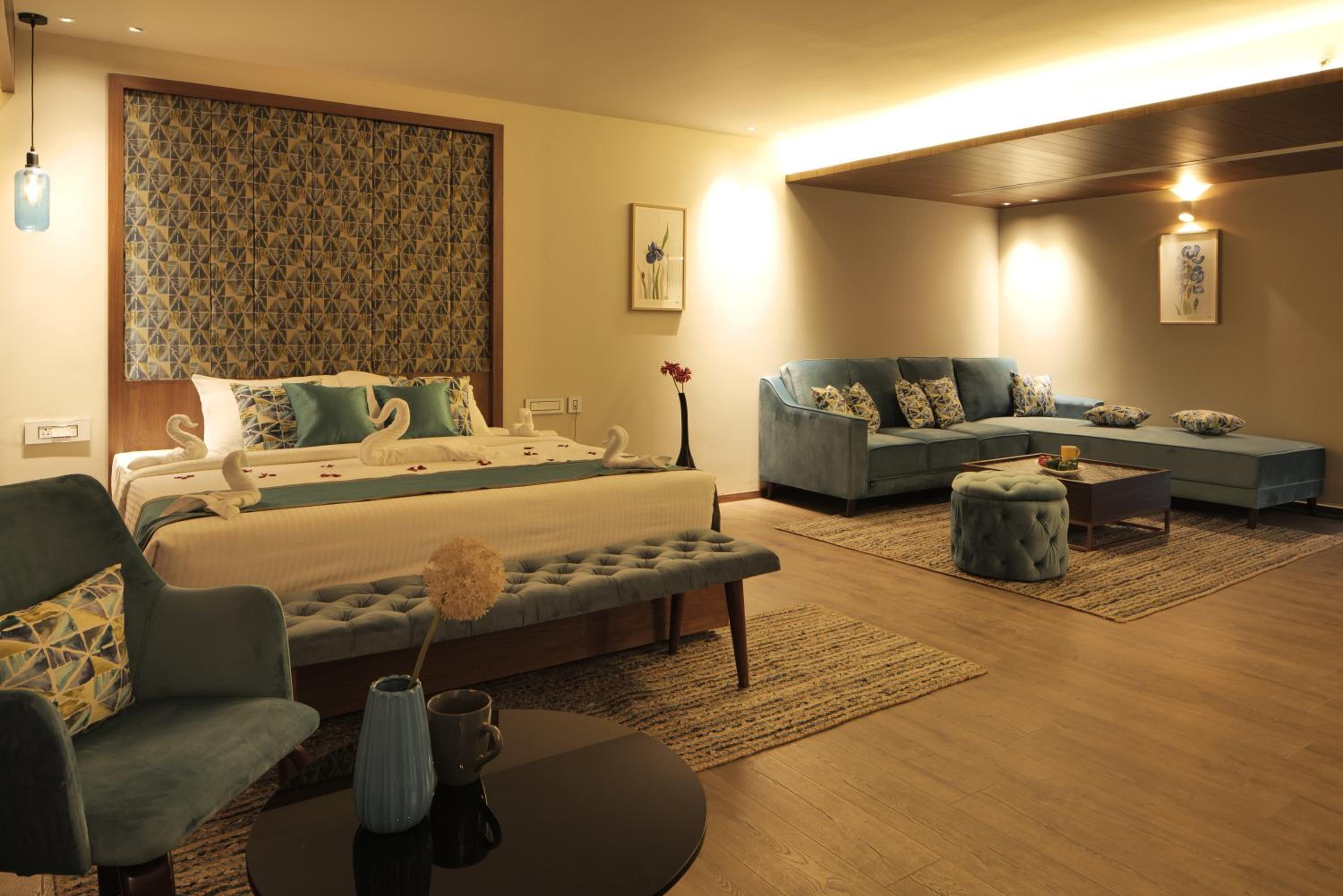 King Suite - Photo 14