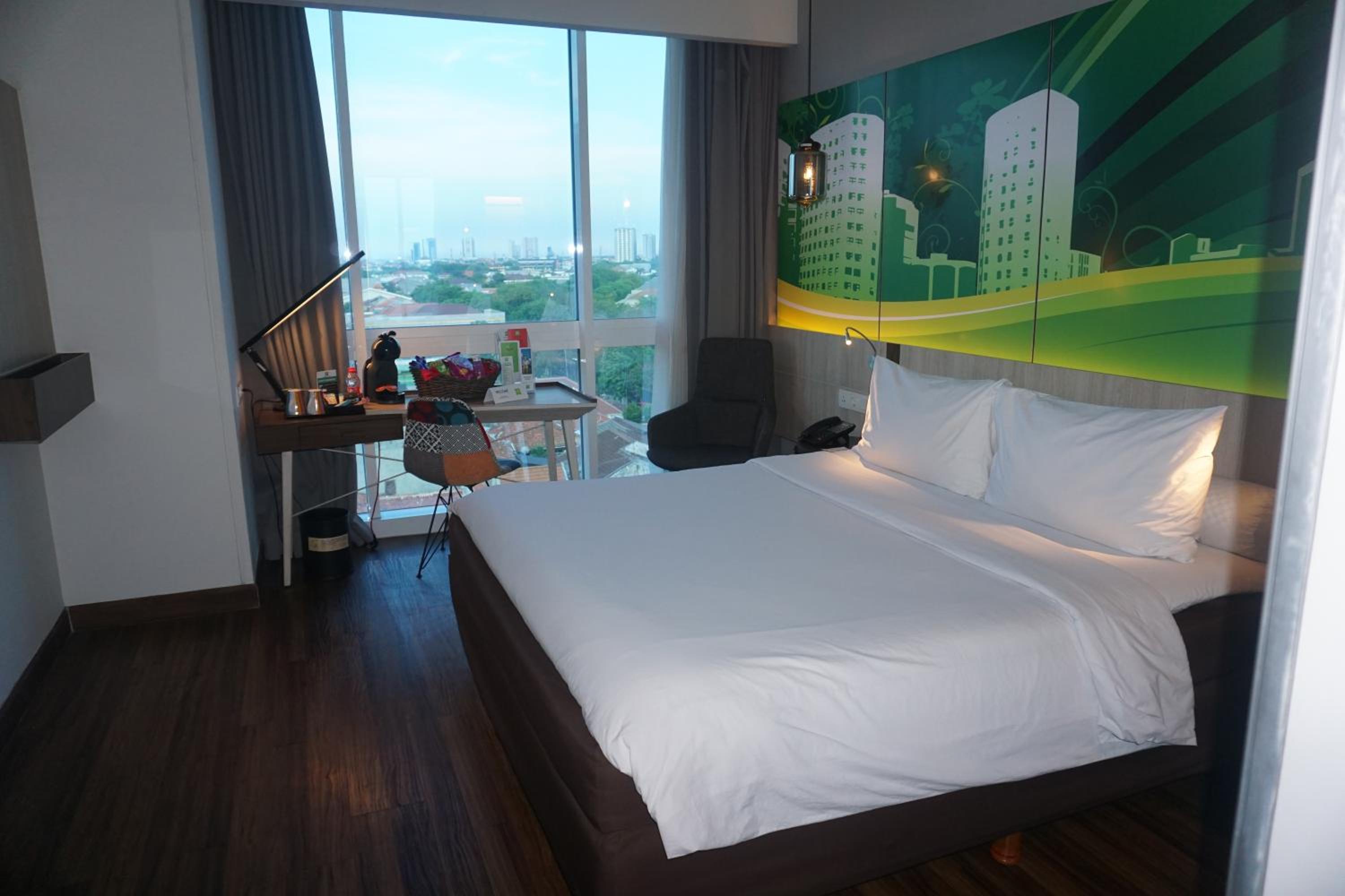 Deluxe King Room photo 2