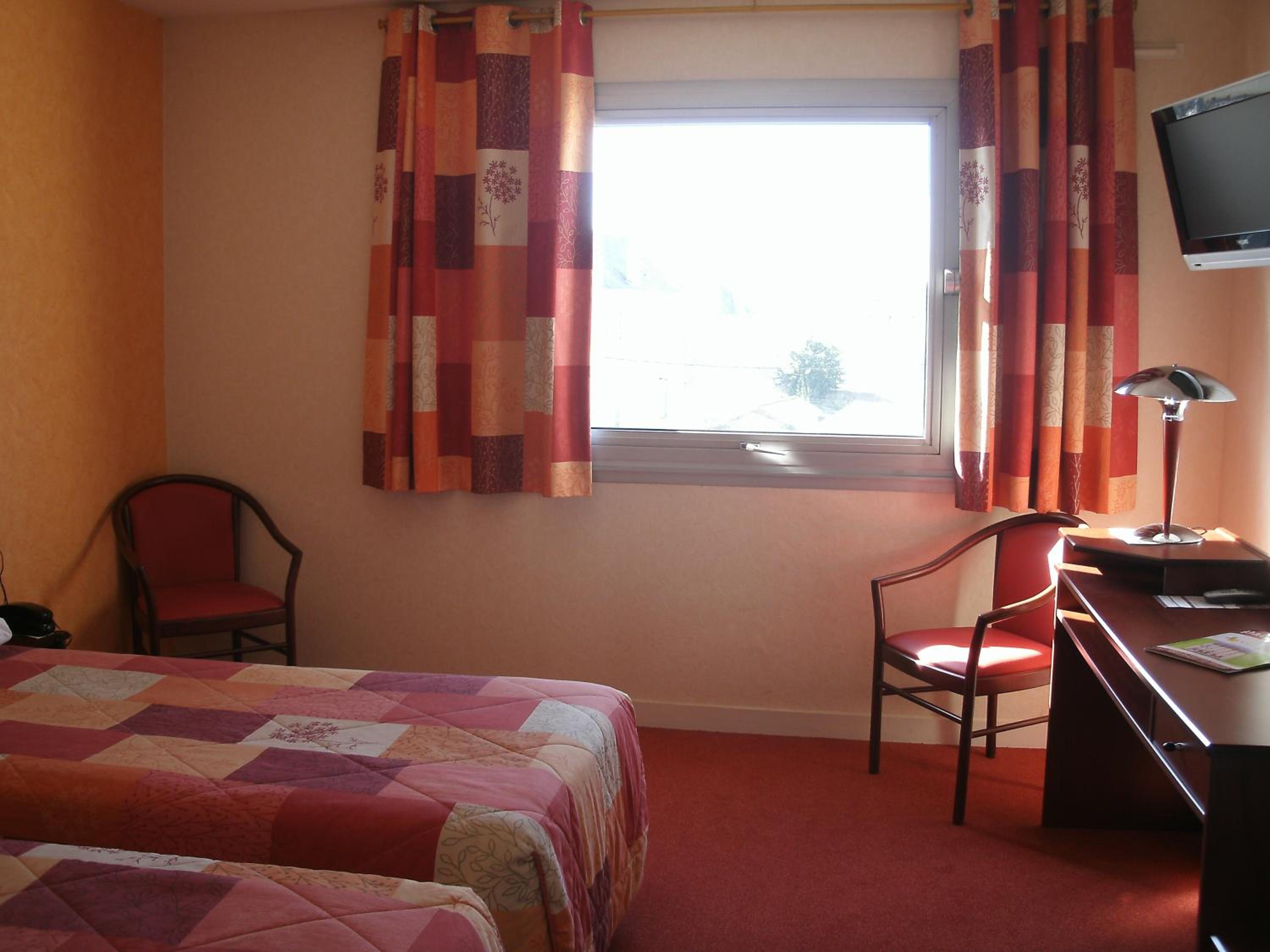 Twin Room With Shower photo 3