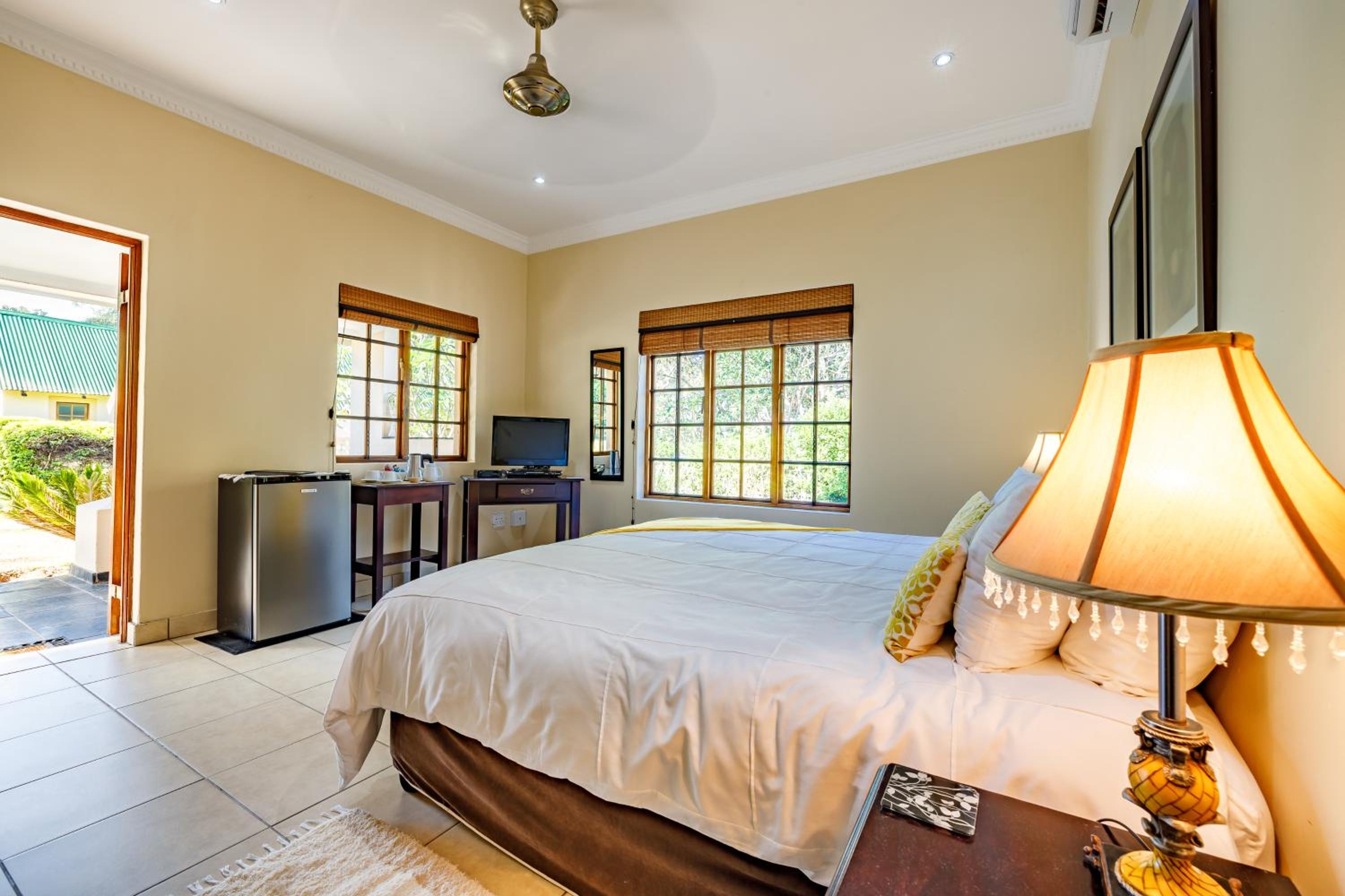 Superior King or Twin Room photo 2