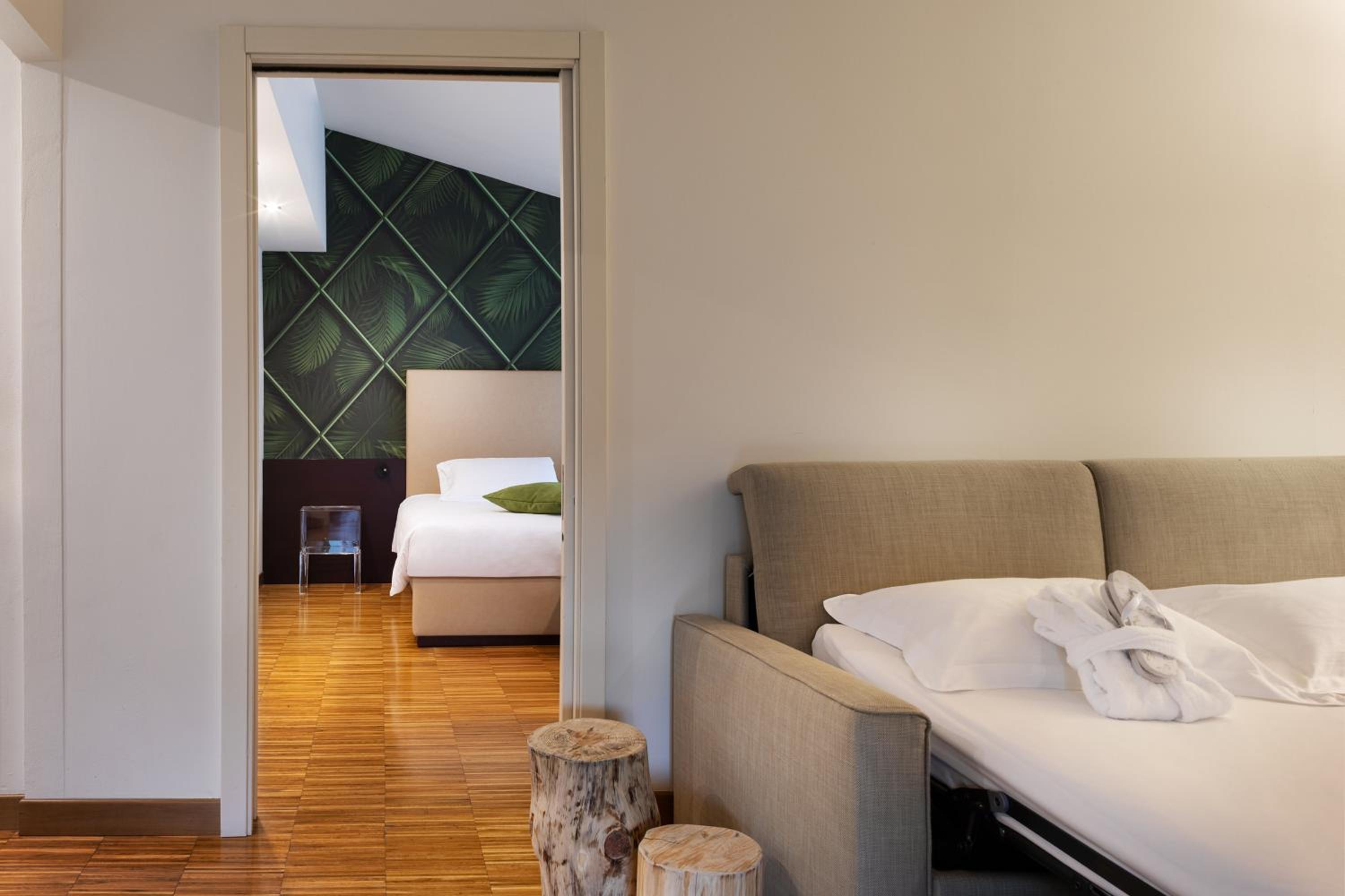 Suite with Garden View