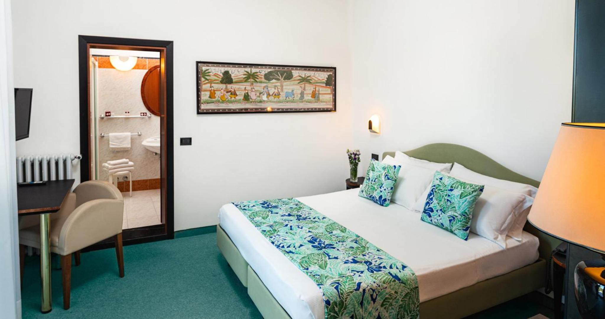 Superior Double or Twin Room photo 3