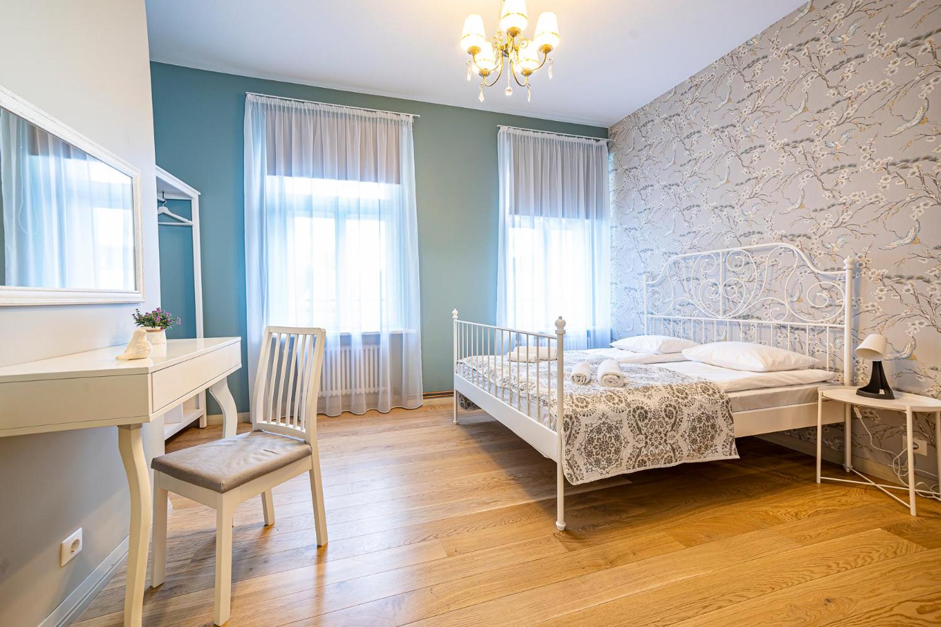 Big Double Room with Private Bathroom photo 2