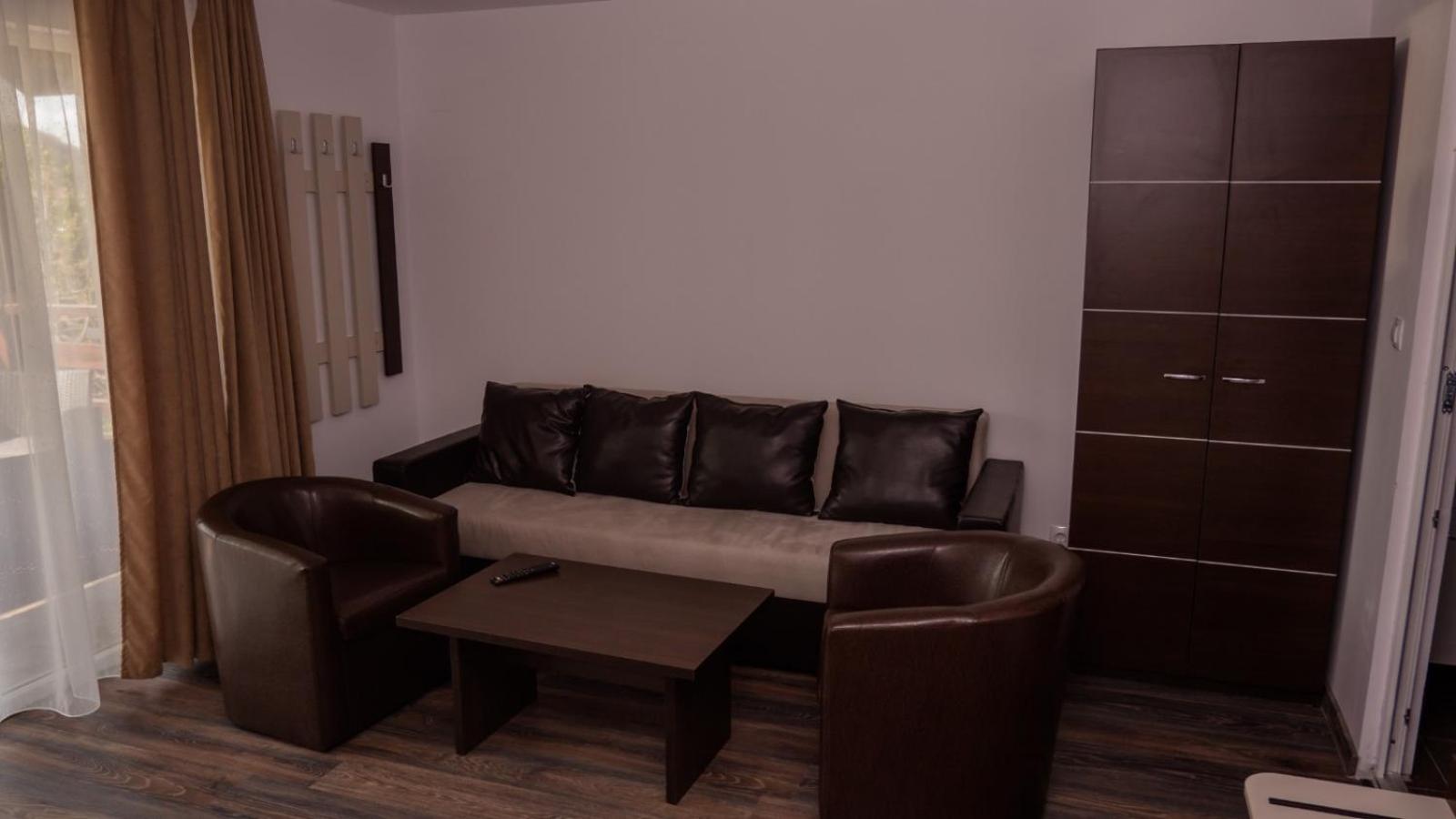 Apartment with Mountain View photo 1