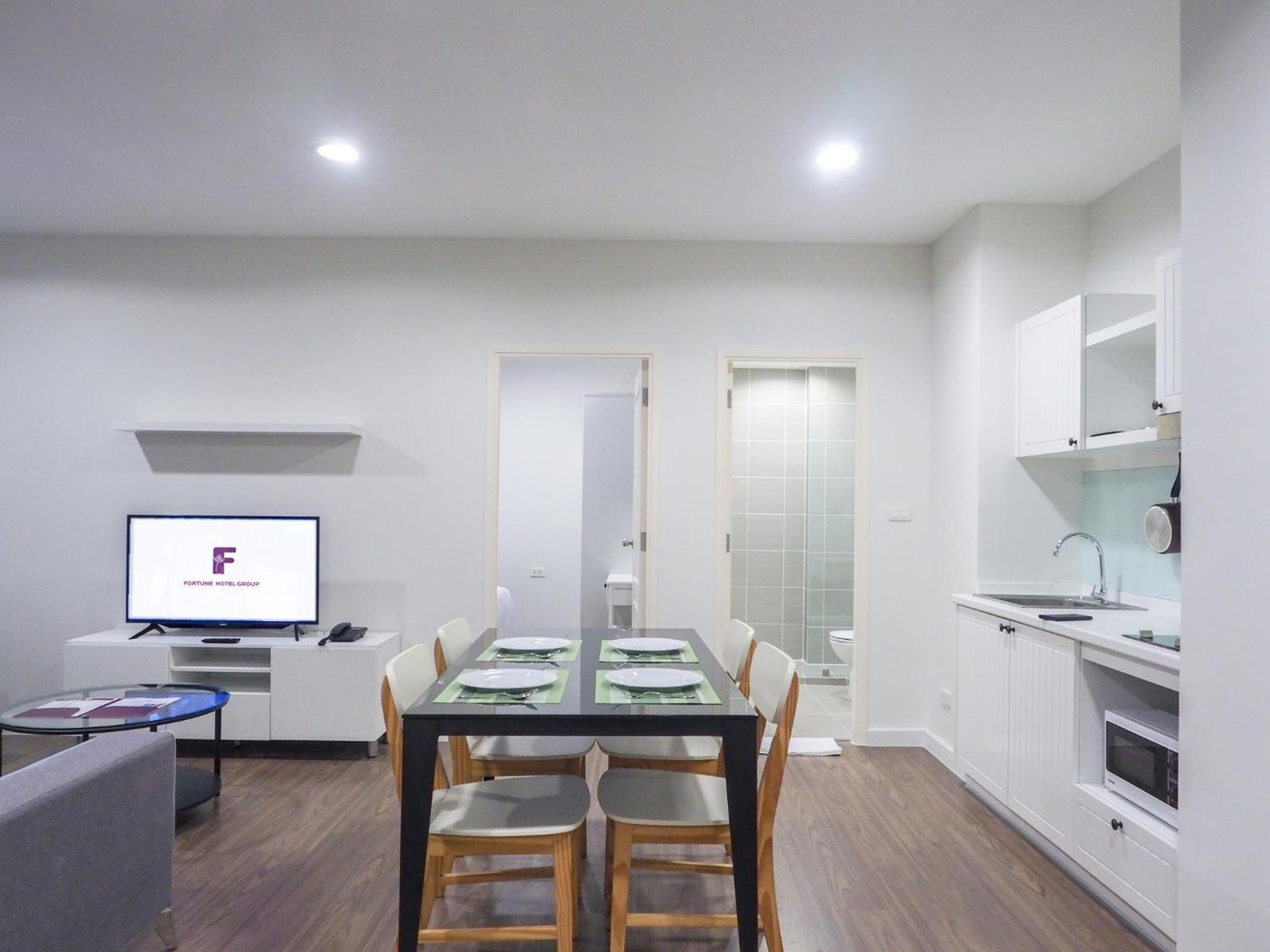 Two-Bedroom Grand Suite - Photo 10