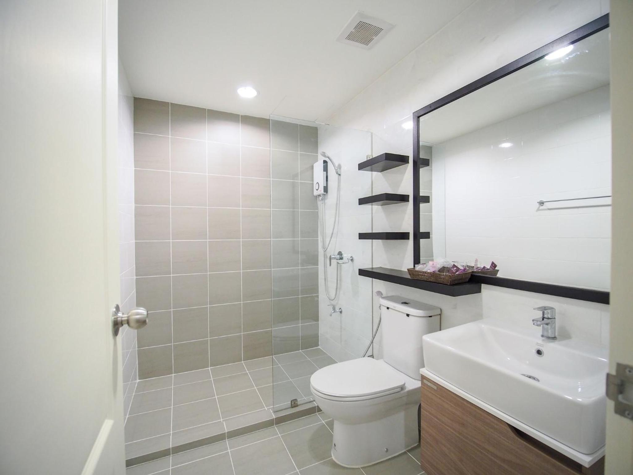 Two-Bedroom Grand Suite - Photo 6