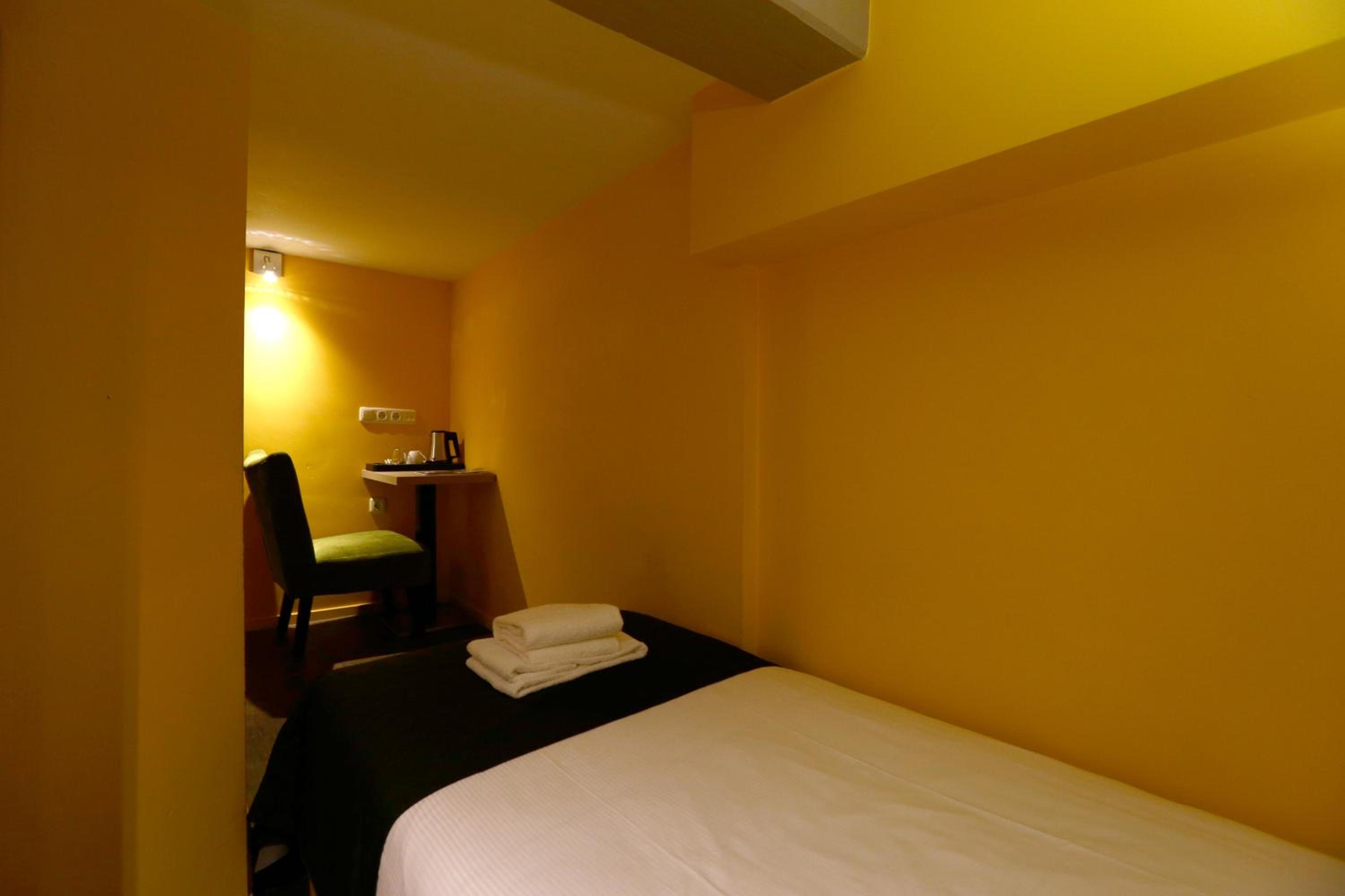 Small Single Room
