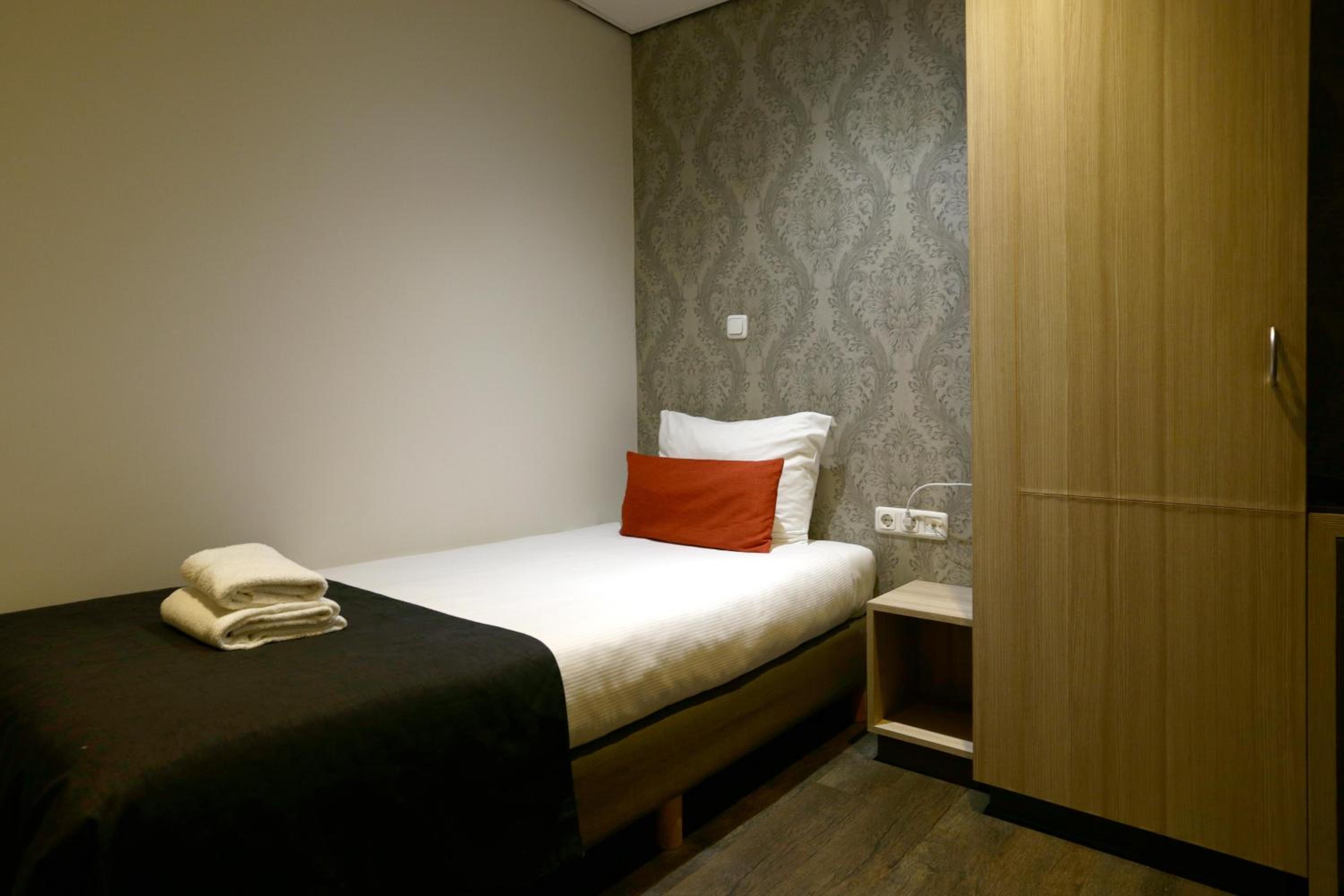 Small Single Room