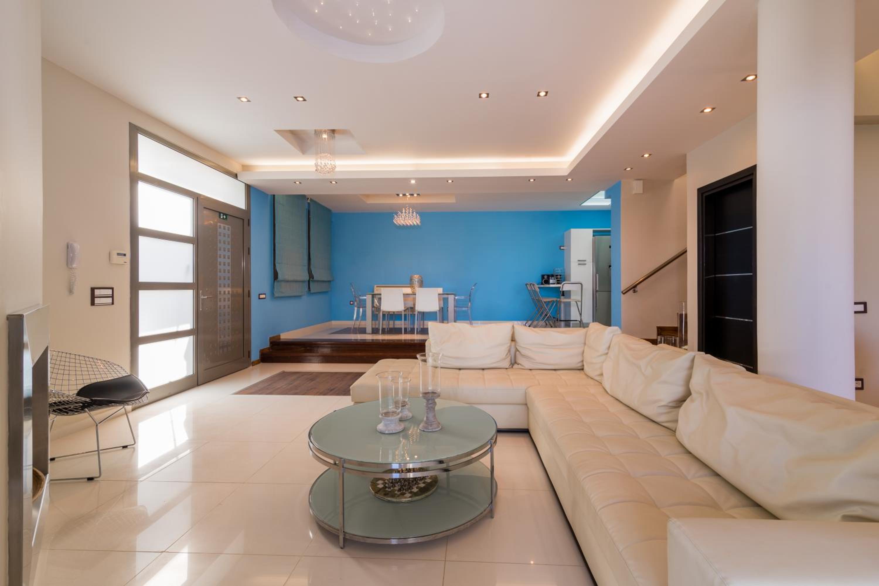 Villa - Beach Front photo 1