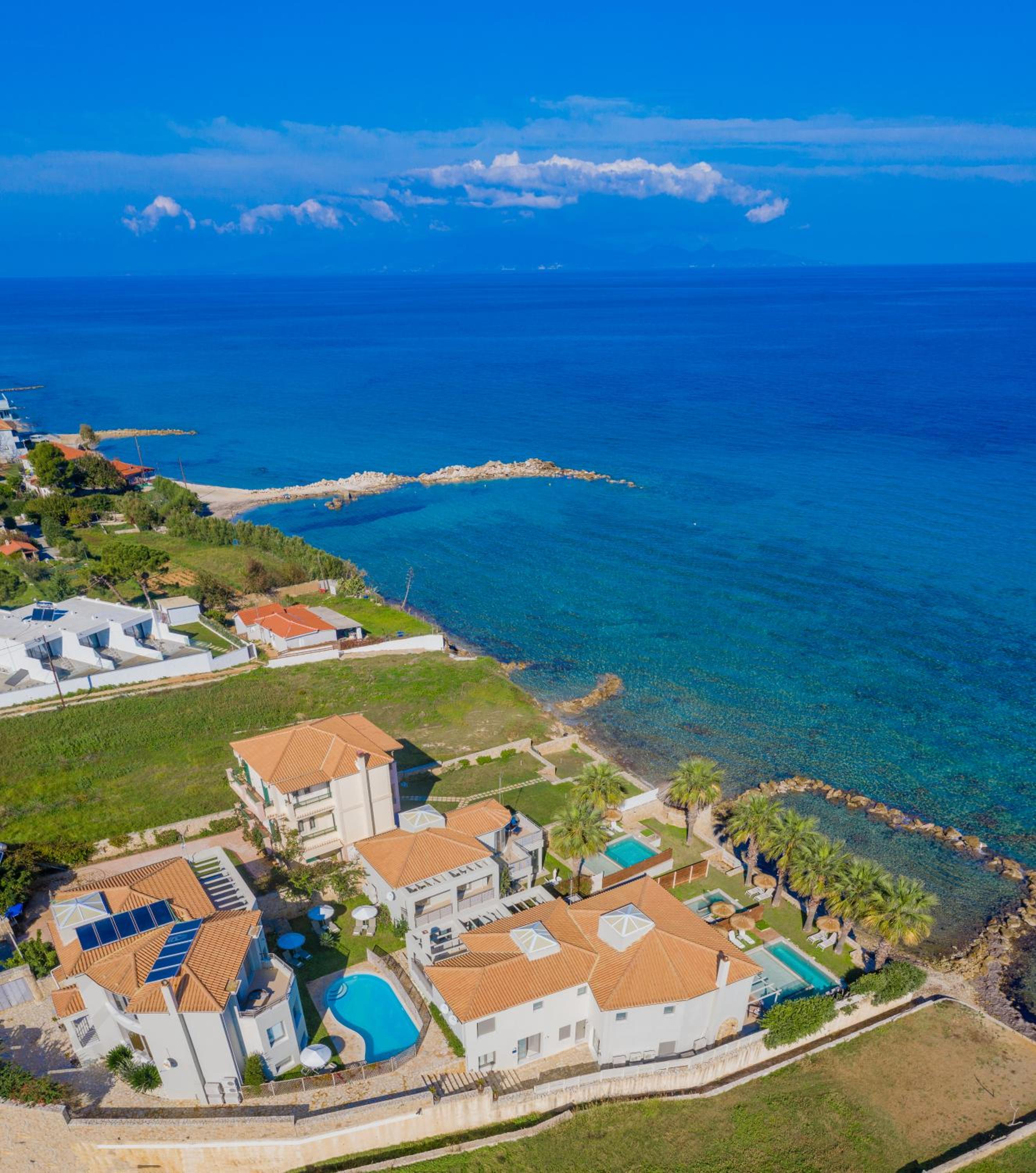 Villa - Beach Front photo 2