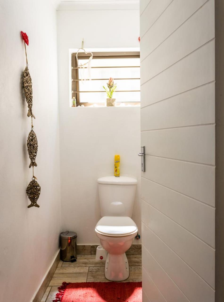 Double Room with Private Bathroom - Photo 13
