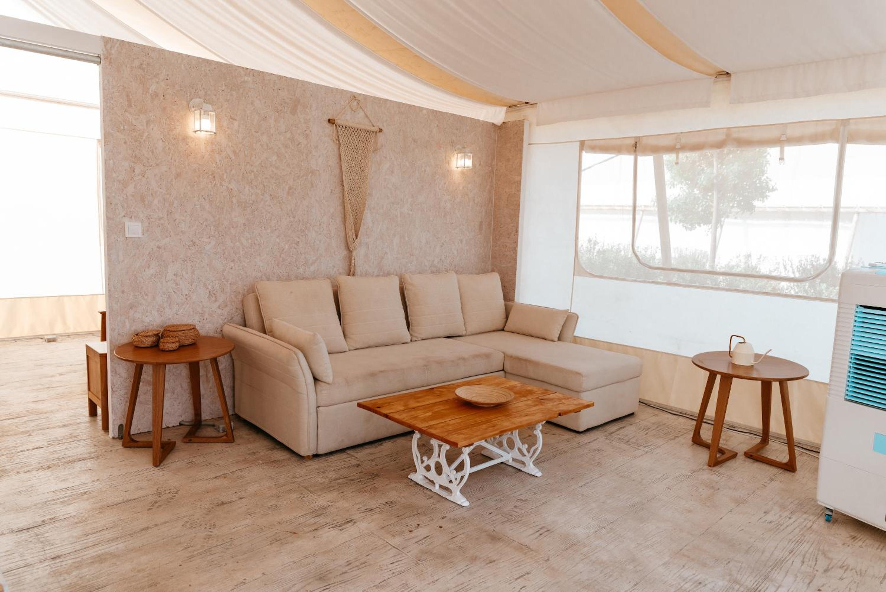 Family Tent - Photo 2
