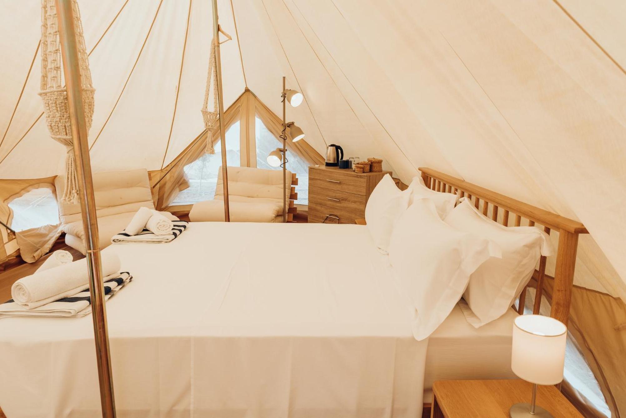 Emperor Bell Tent - Photo 10