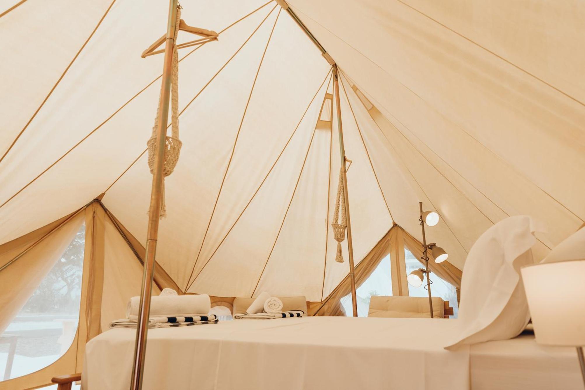 Emperor Bell Tent - Photo 11