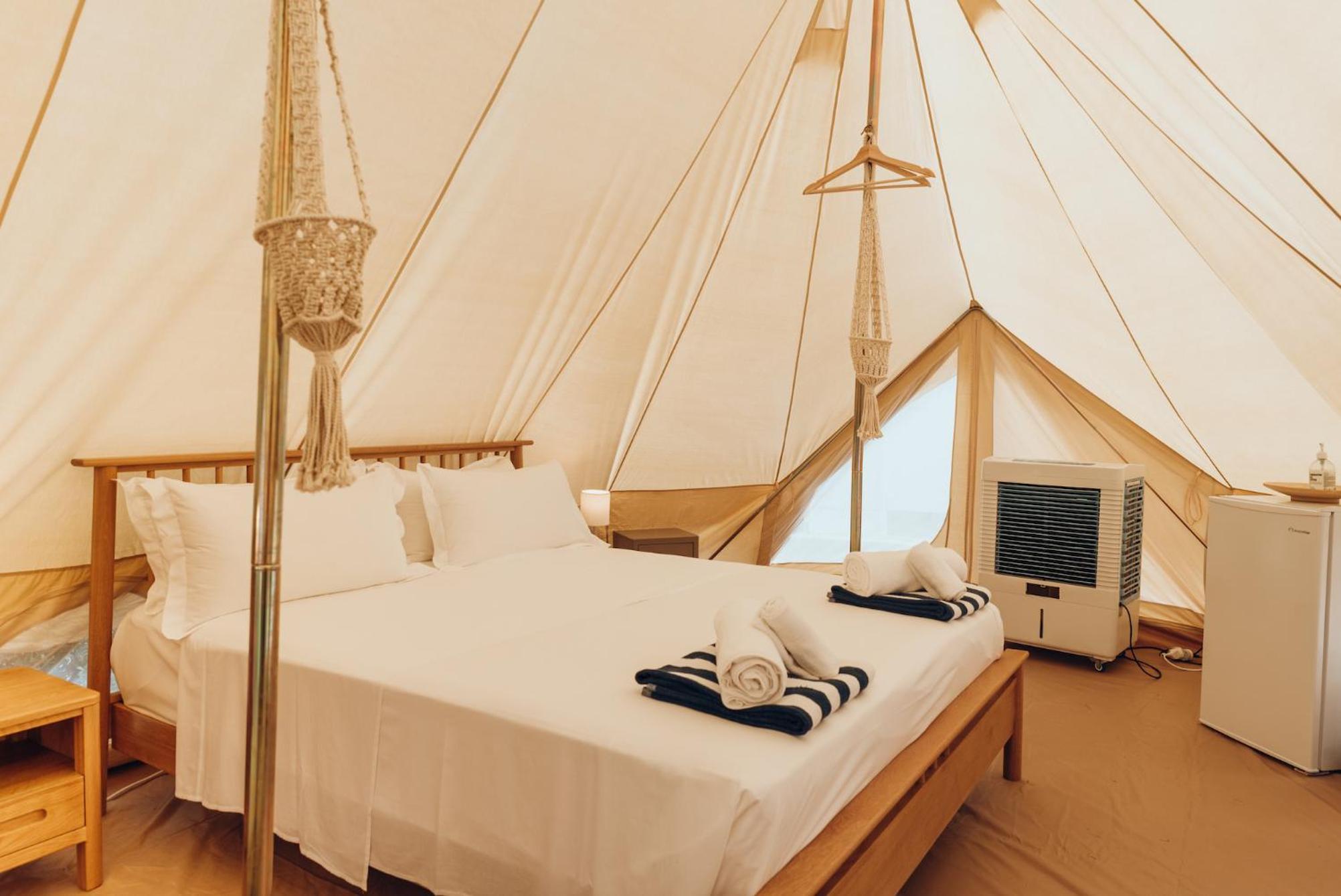 Emperor Bell Tent - Photo 14