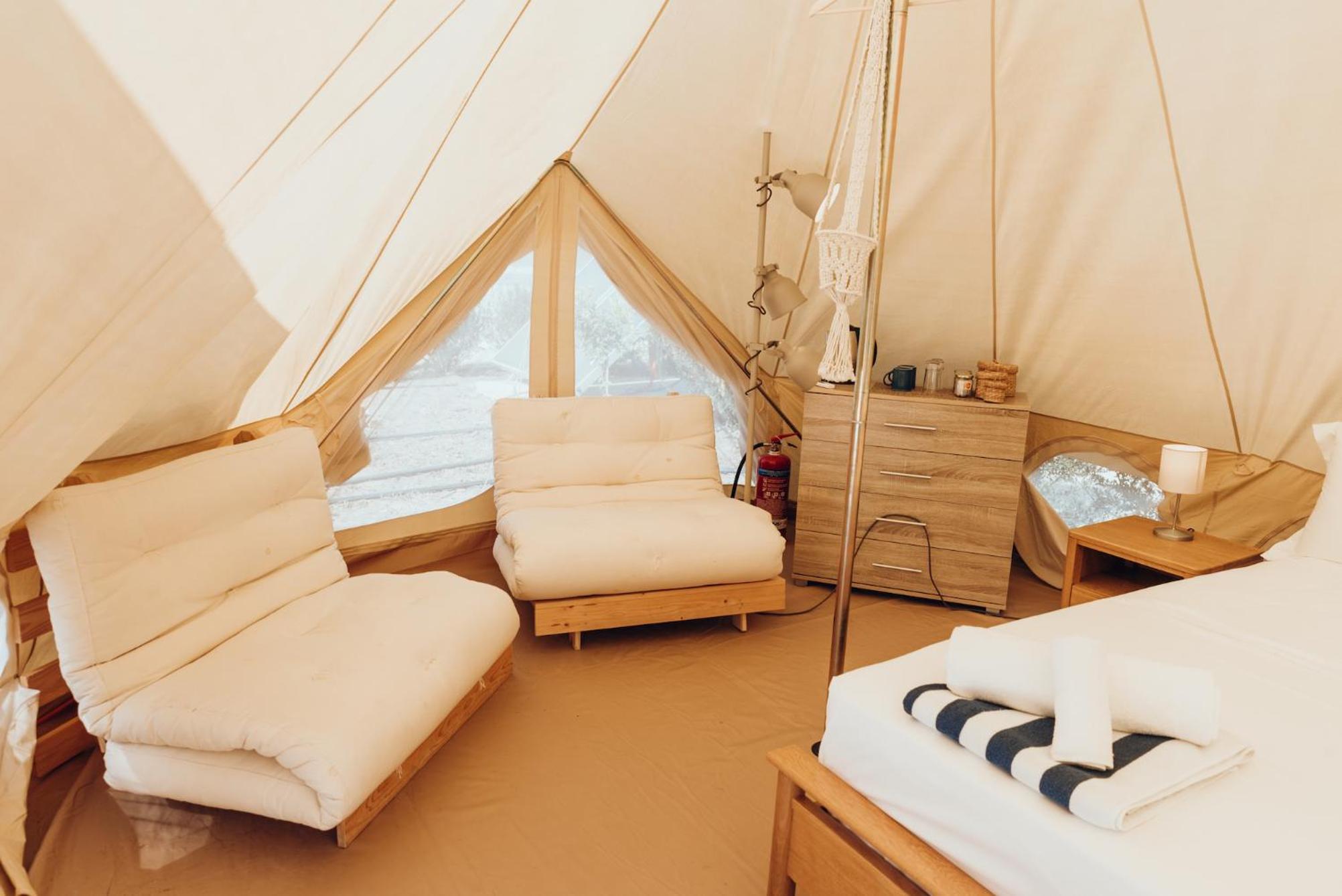 Emperor Bell Tent - Photo 21