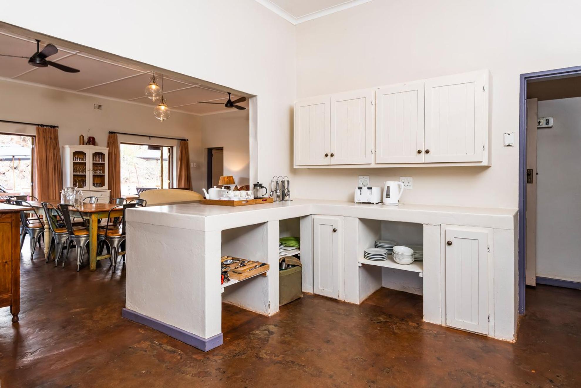 Four-Bedroom House photo 3