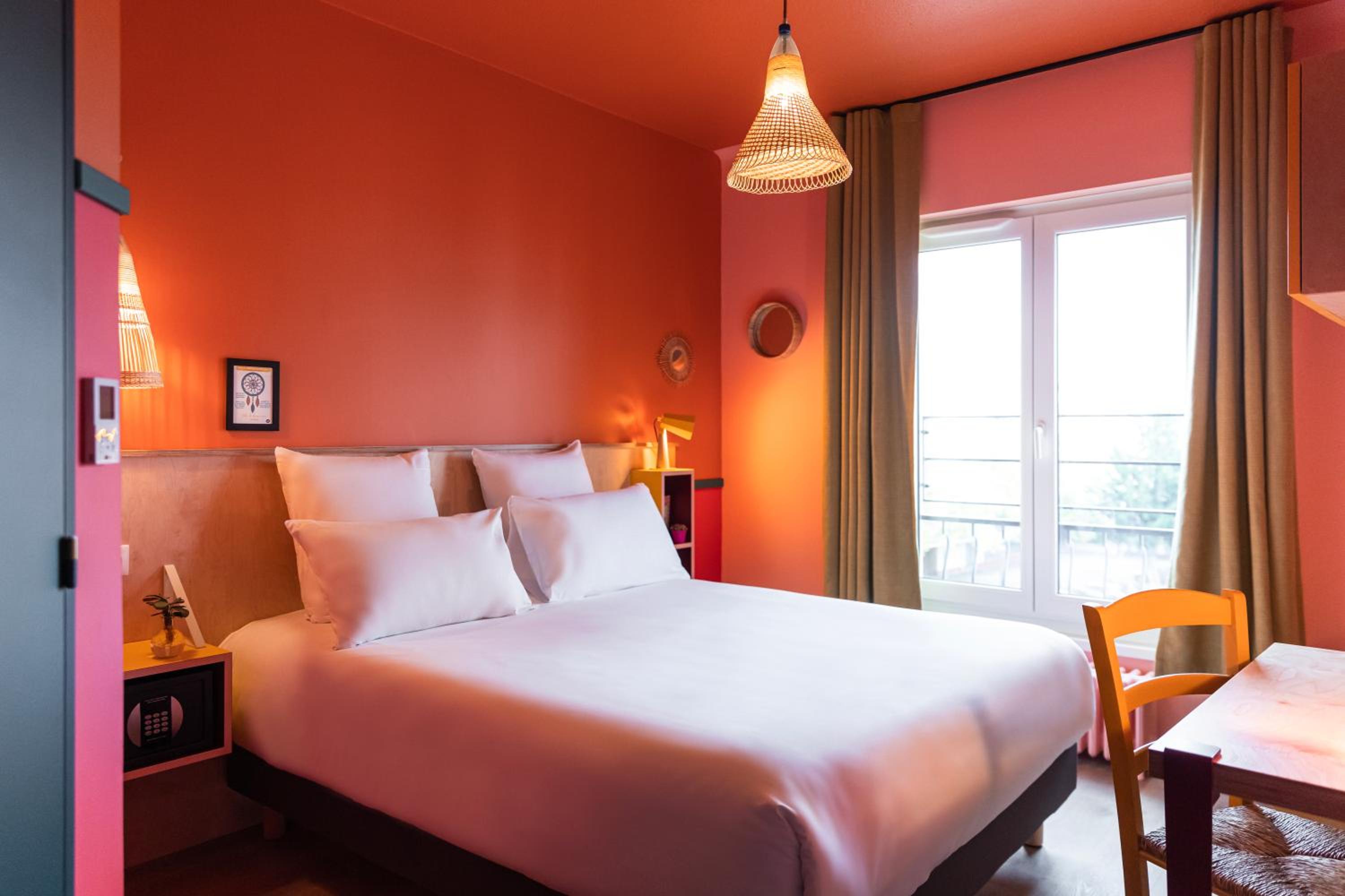 Superior Double or Twin Room - Photo 9