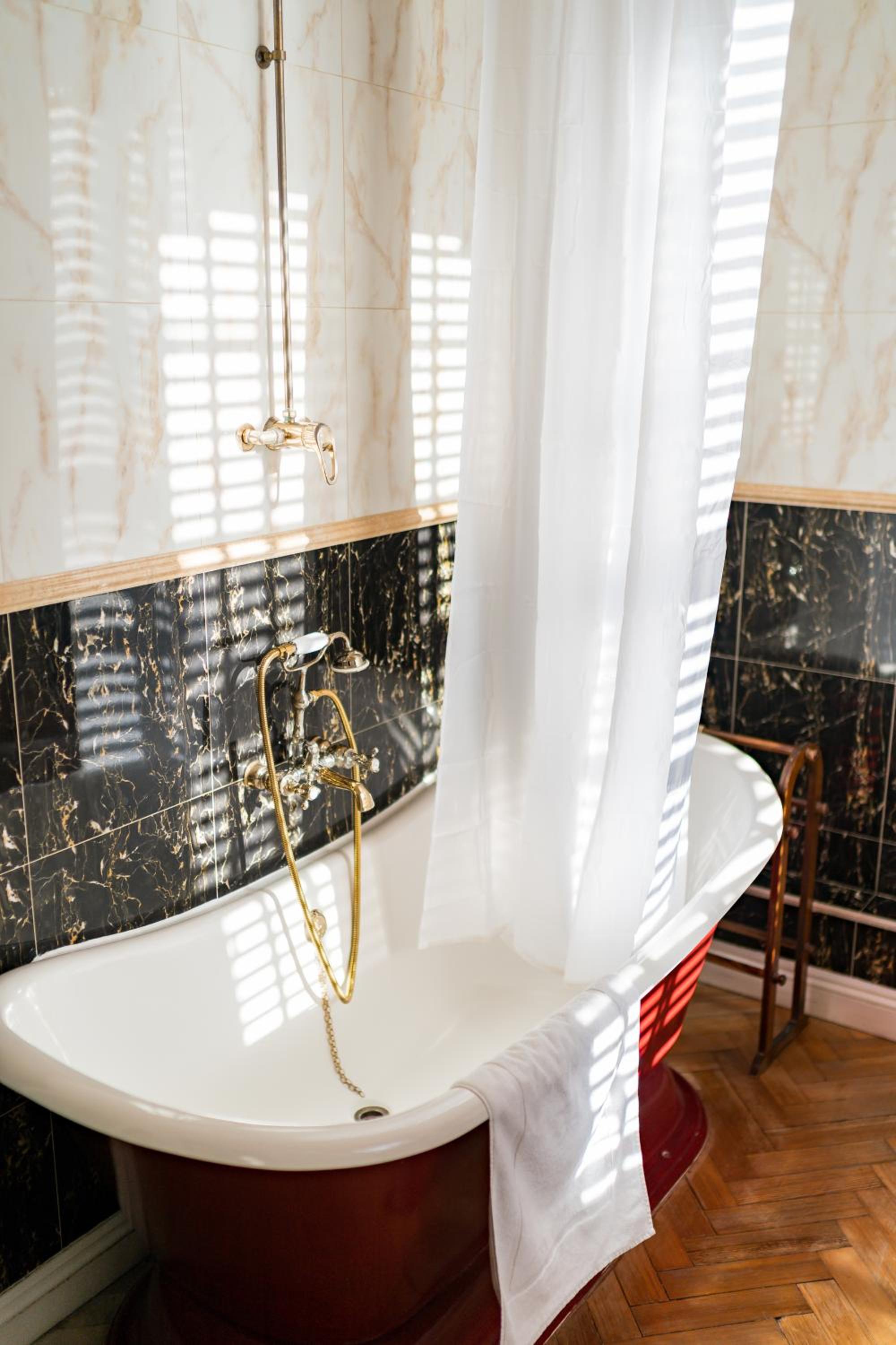 Junior Suite ( Not Dog Friendly) photo 3