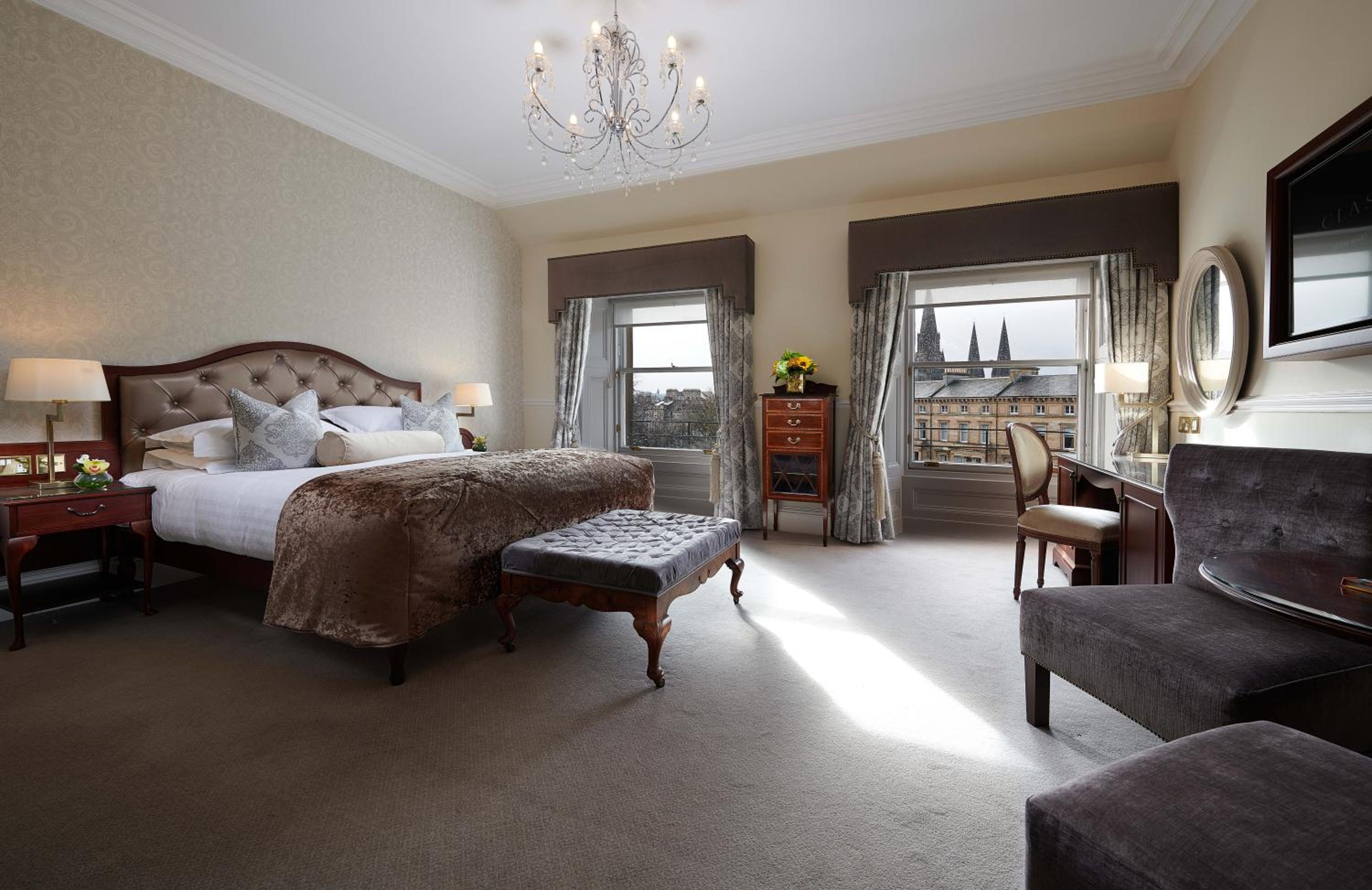 Deluxe King Room - Photo 1