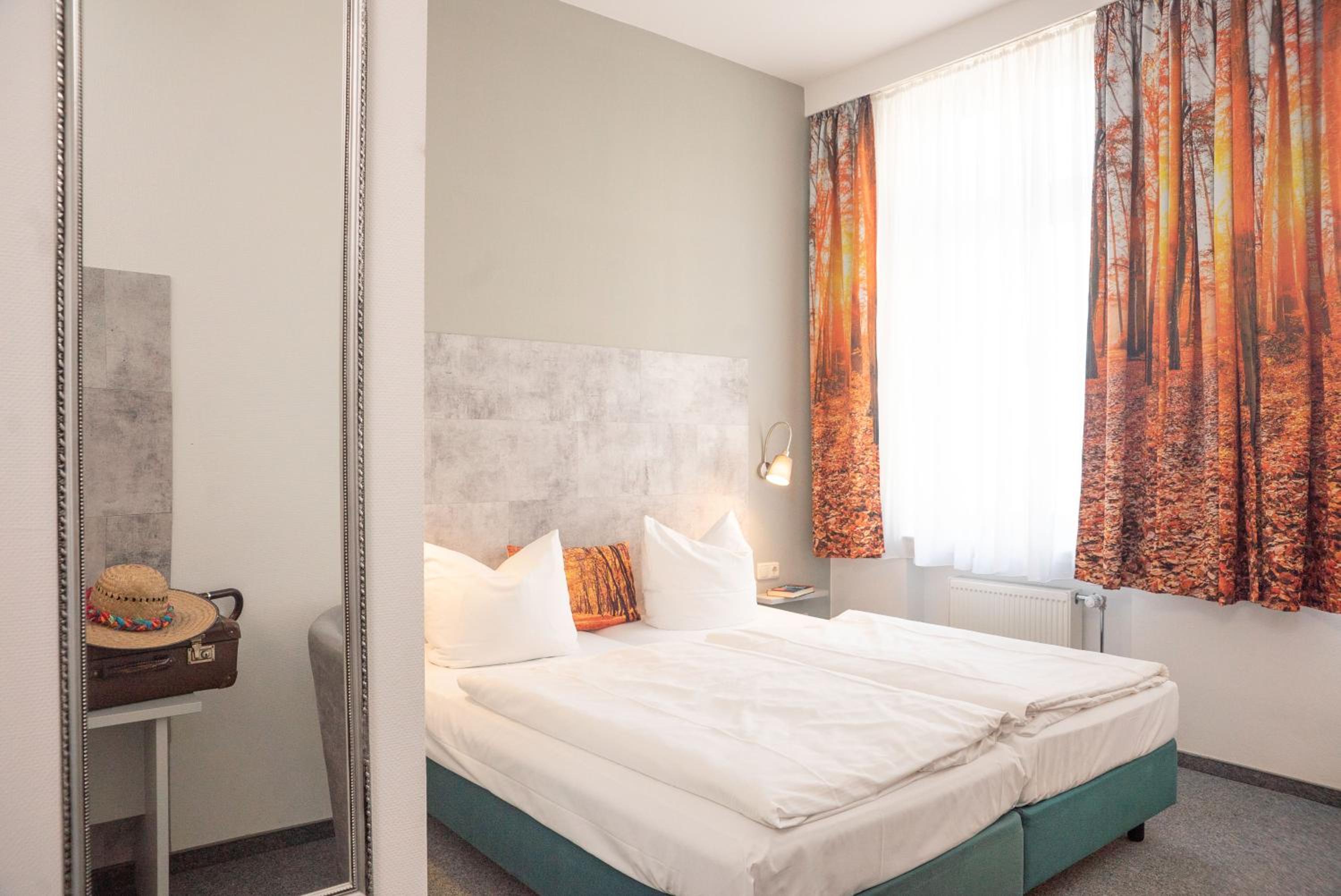 Double Room - Photo 1