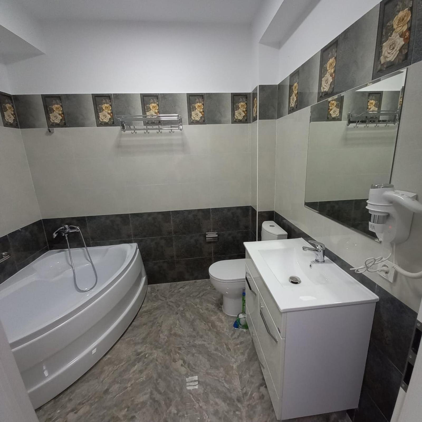 Double Room - Photo 6