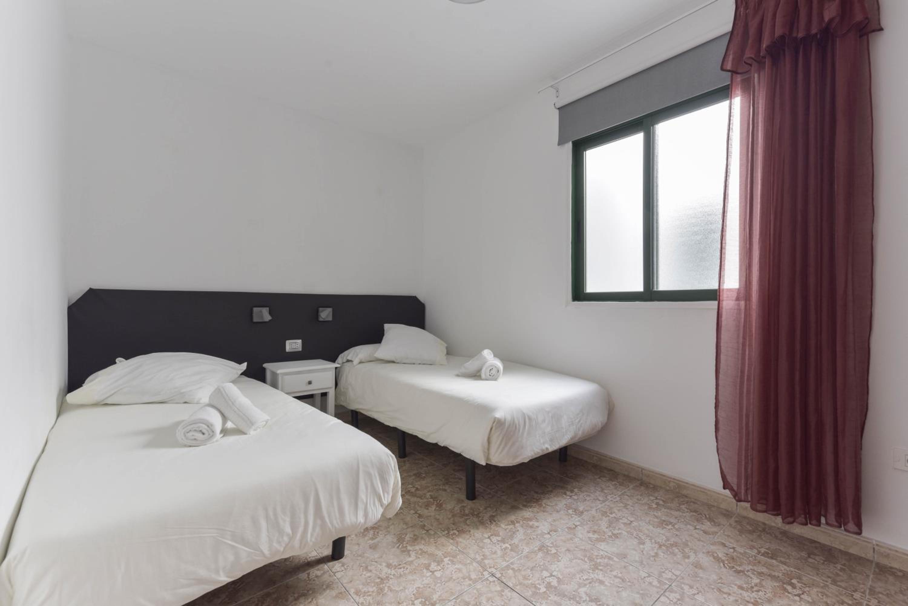 Two-Bedroom Deluxe Apartment with Ocean View thumbnail 6