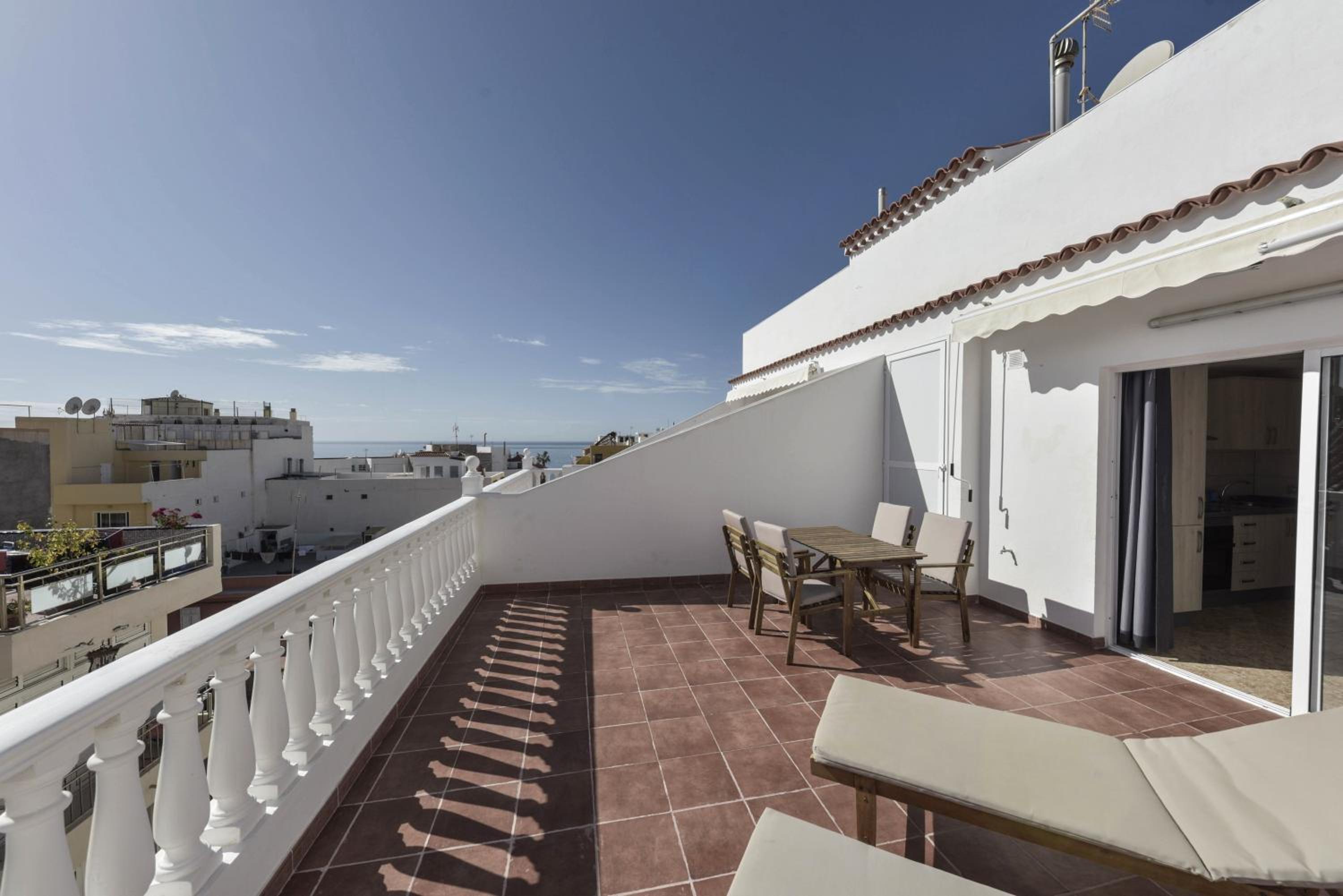 Two-Bedroom Deluxe Apartment with Ocean View