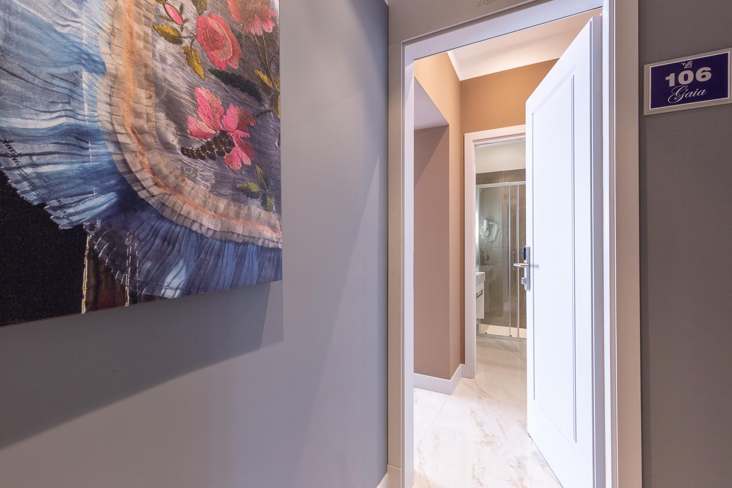 Large Double or Twin Room - Photo 10