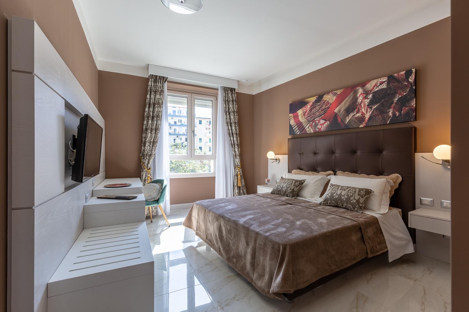 Large Double or Twin Room - Photo 1
