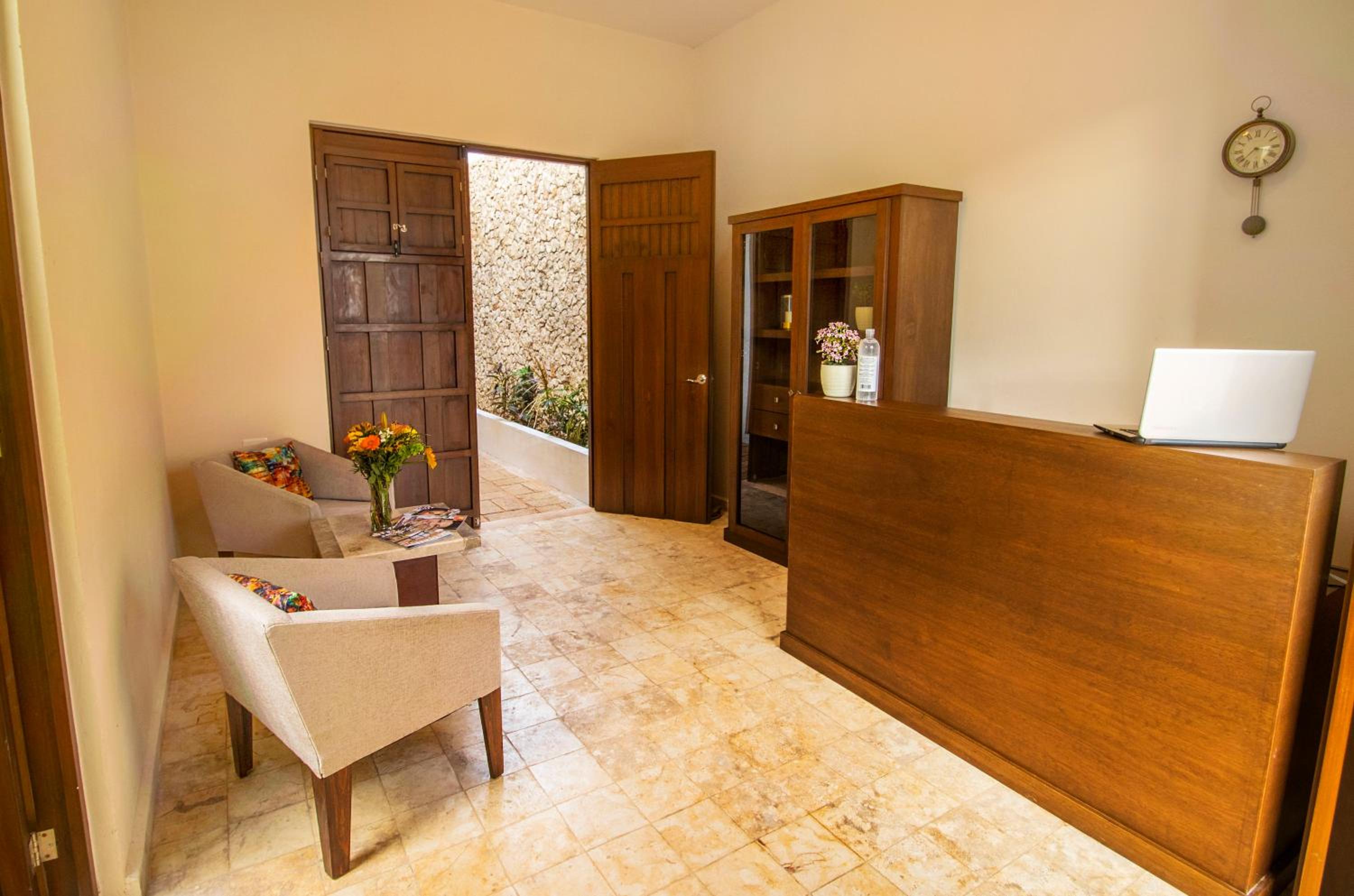 Deluxe Queen Room photo 1